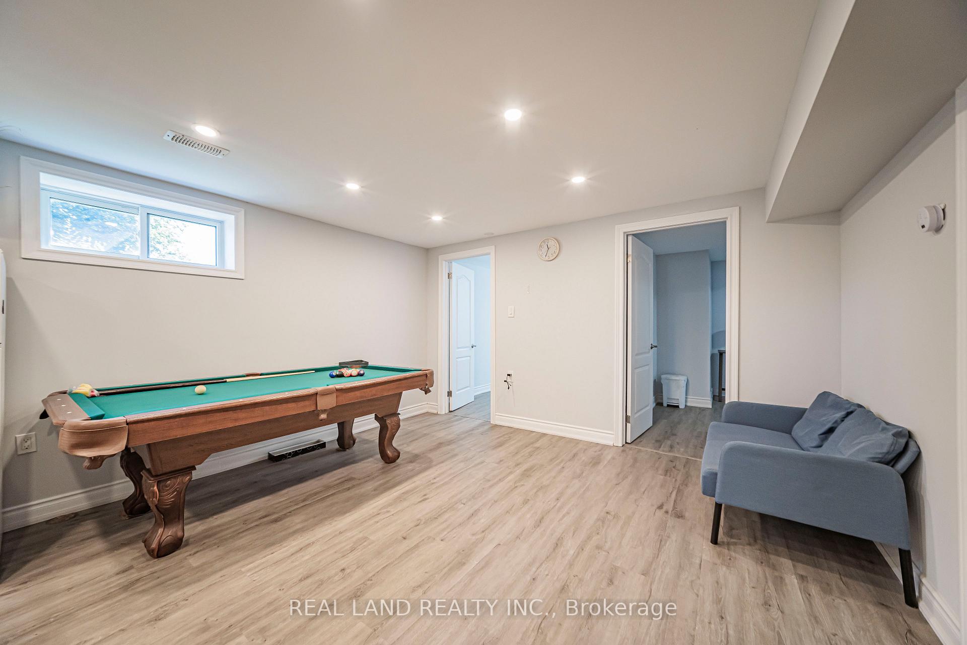 Photo 33 of 37 Pawnee Avenue, North York, Pleasant View — HOMEH