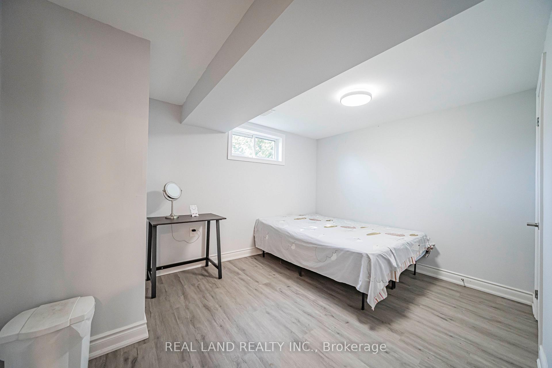 Photo 36 of 37 Pawnee Avenue, North York, Pleasant View — HOMEH