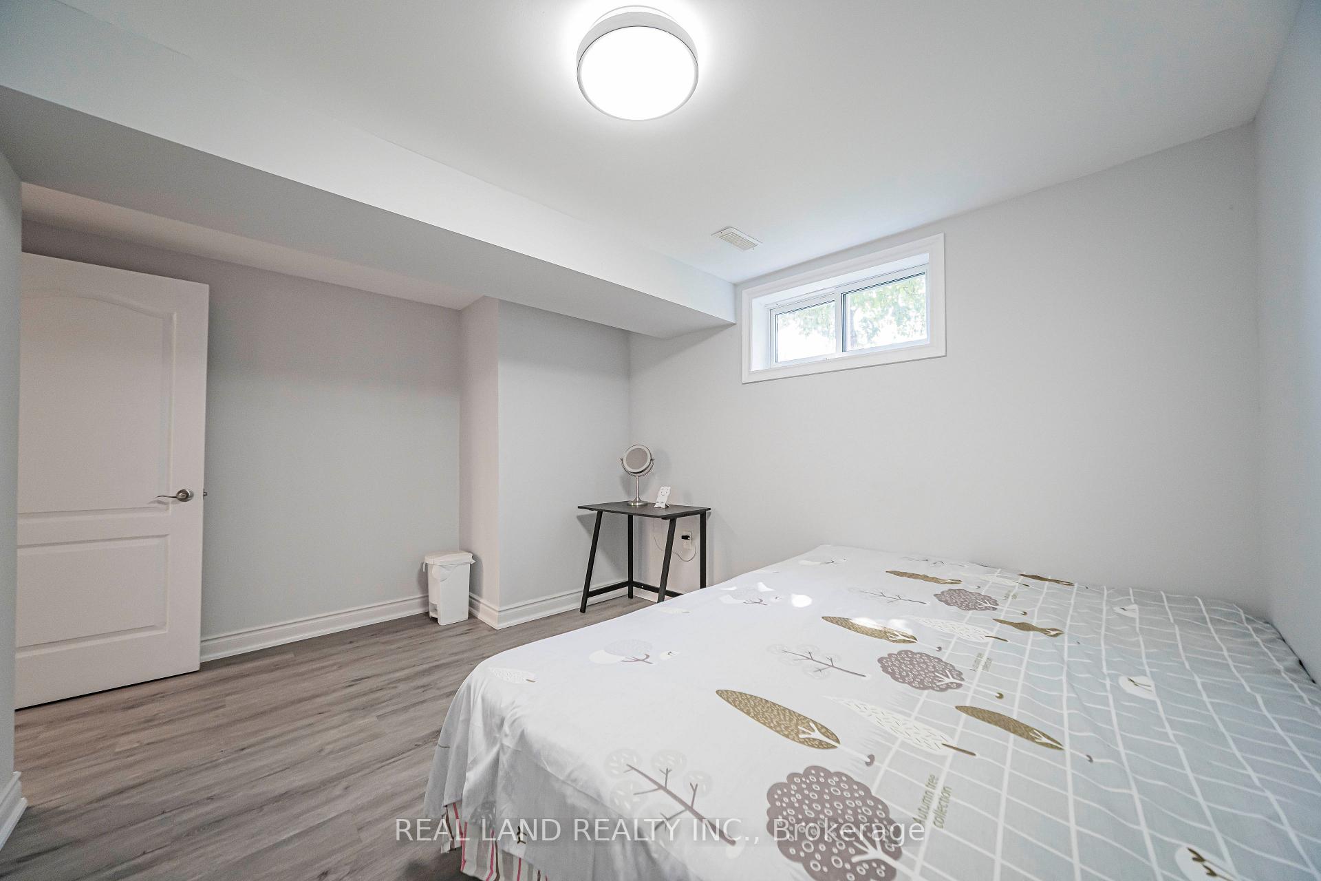Photo 37 of 37 Pawnee Avenue, North York, Pleasant View — HOMEH