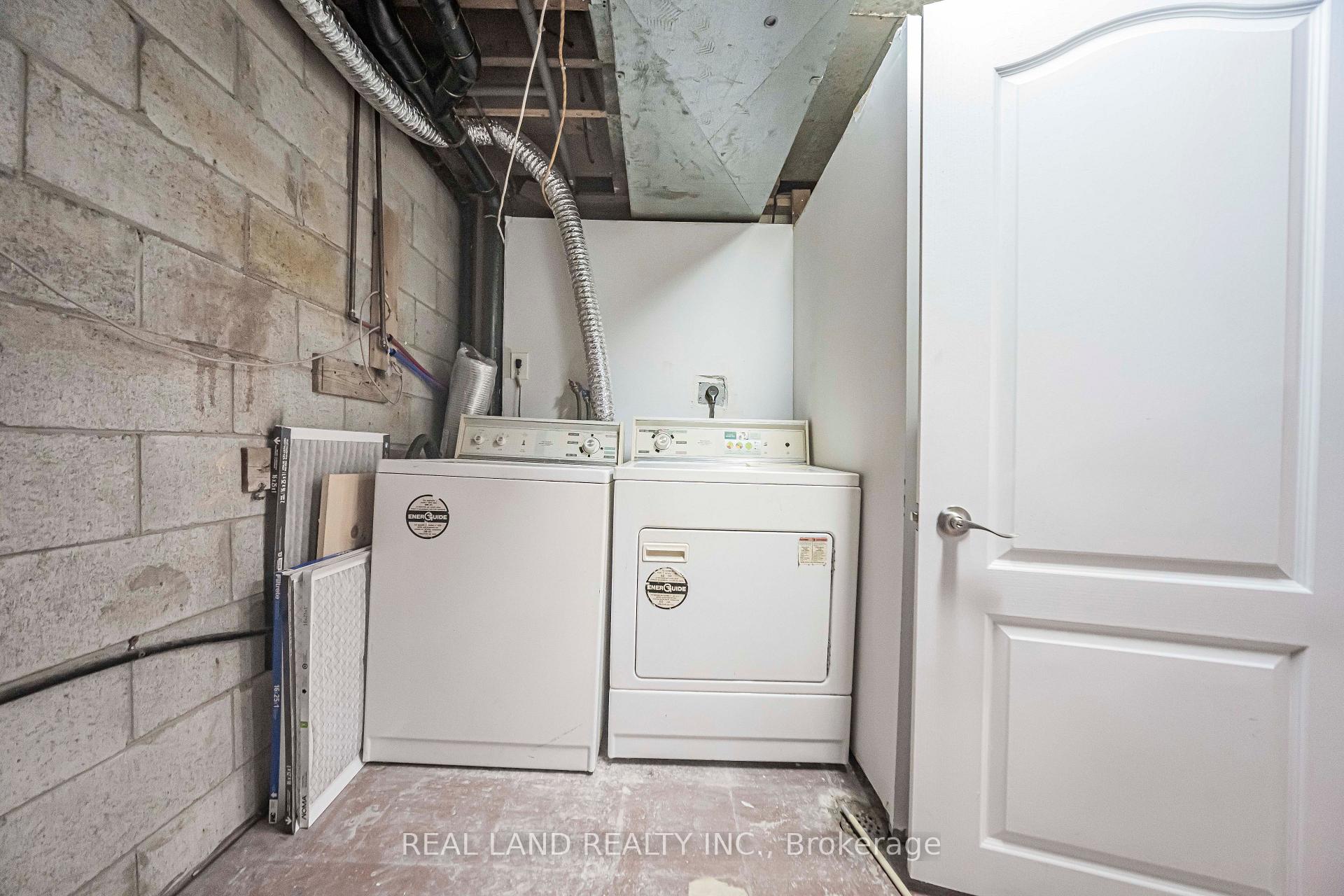 Photo 38 of 37 Pawnee Avenue, North York, Pleasant View — HOMEH