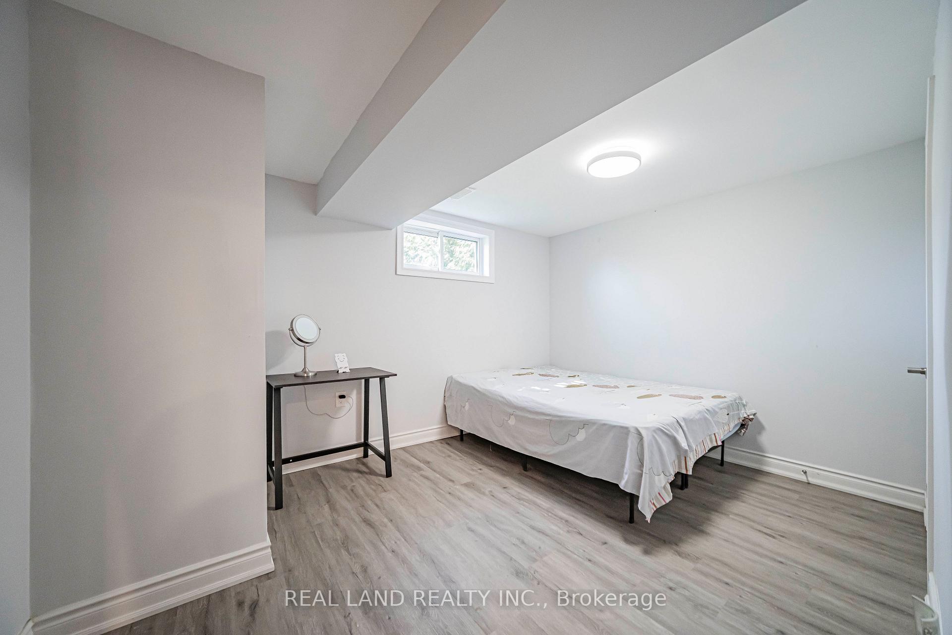 Photo 42 of 37 Pawnee Avenue, North York, Pleasant View — HOMEH