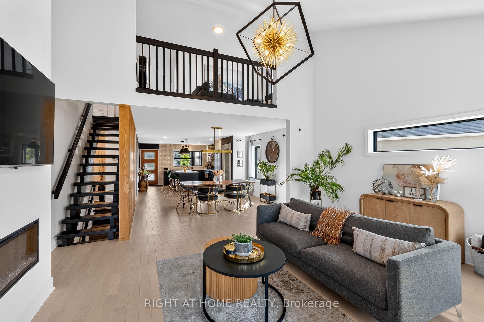 Photo 3 of 29 Harlequin Court, St. Thomas — HOMEH
