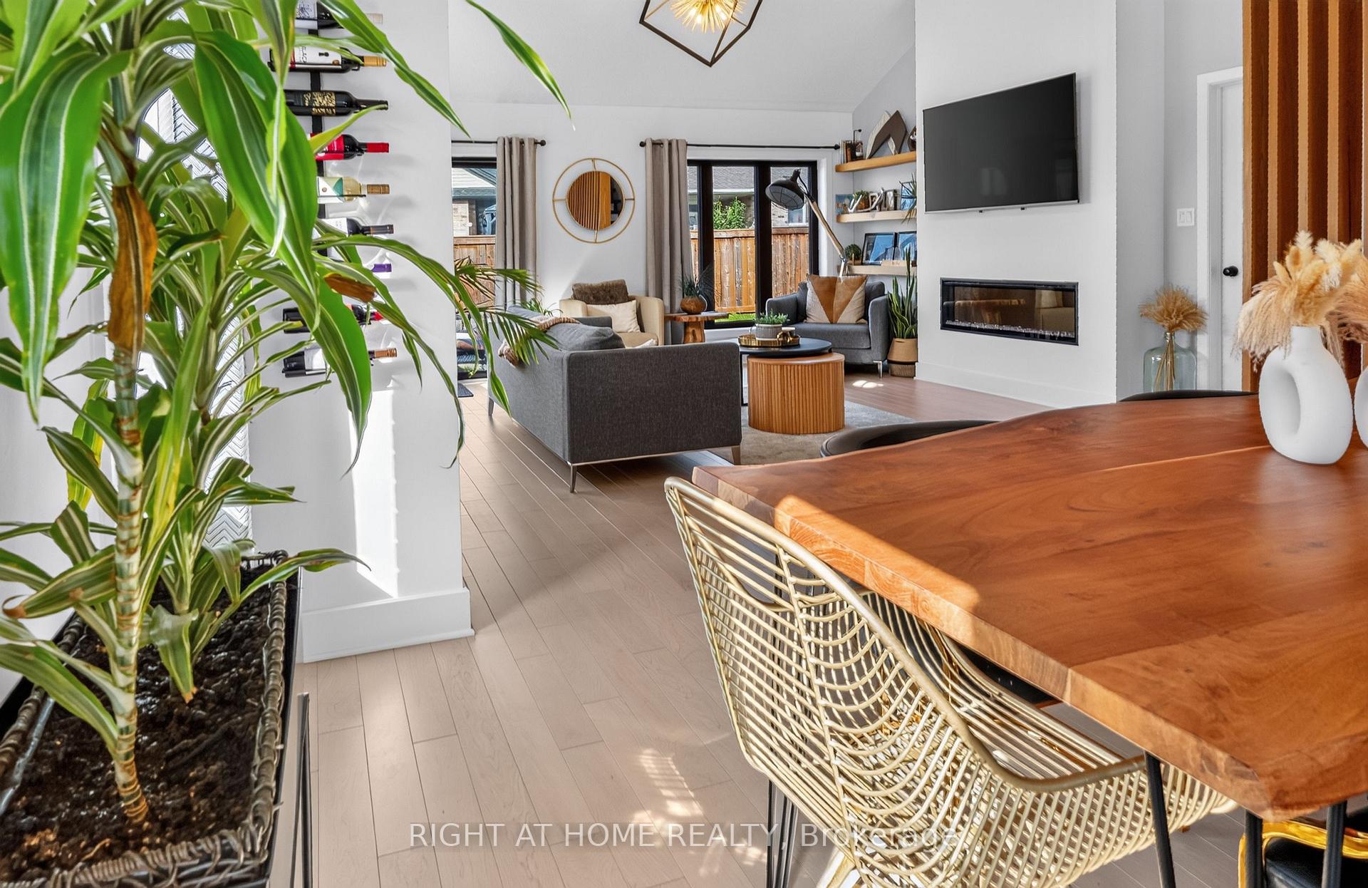 Photo 22 of 29 Harlequin Court, St. Thomas — HOMEH