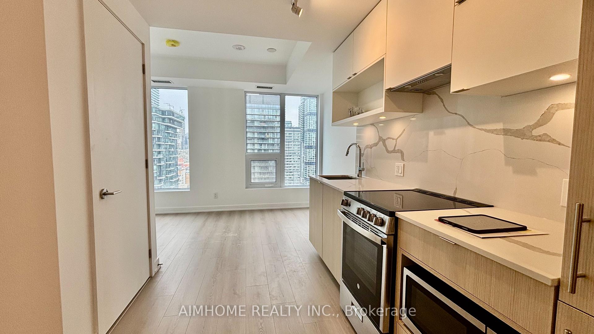 Photo 6 of Unit 3011, 100 Queen Street E, Toronto, Church-Yonge Corridor — HOMEH