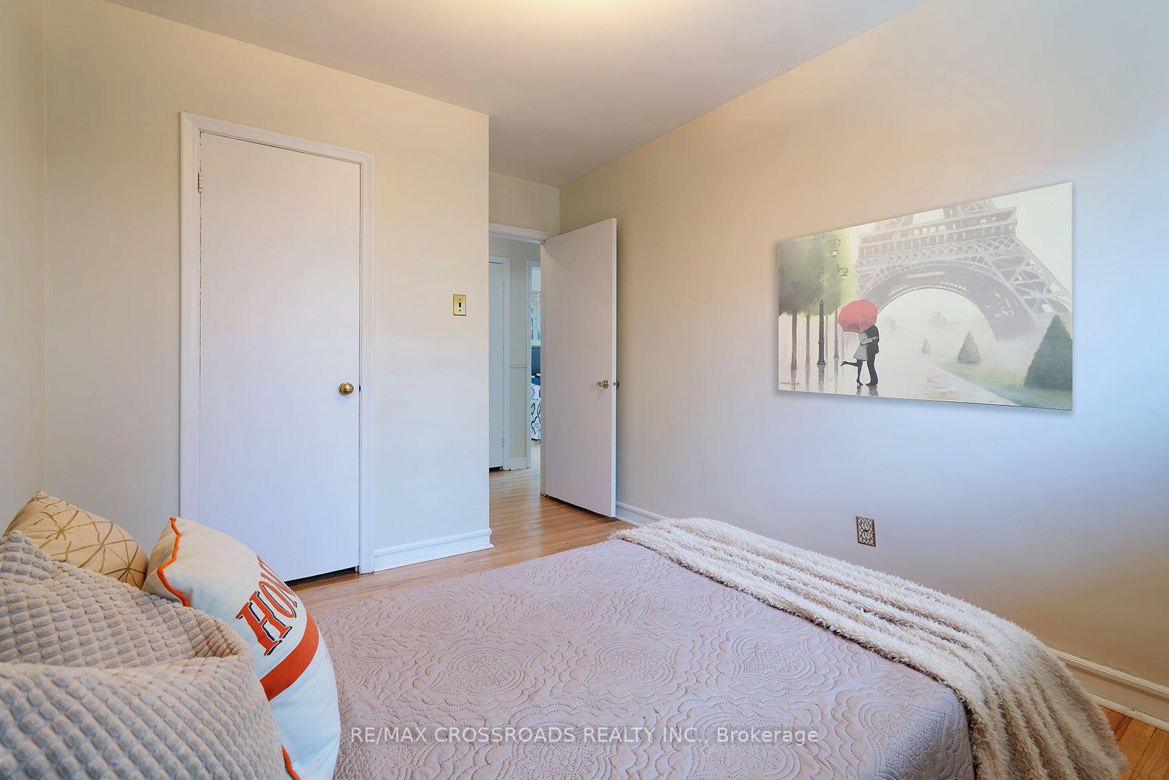 Photo 20 of 887 Brimorton Drive, Scarborough, Woburn — HOMEH
