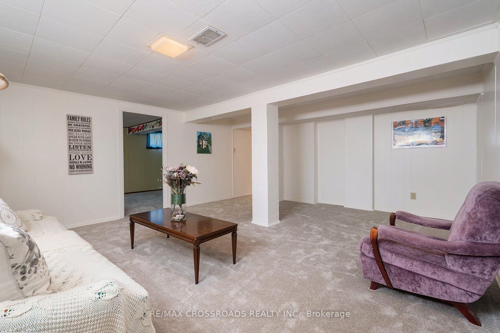 Photo 24 of 887 Brimorton Drive, Scarborough, Woburn — HOMEH
