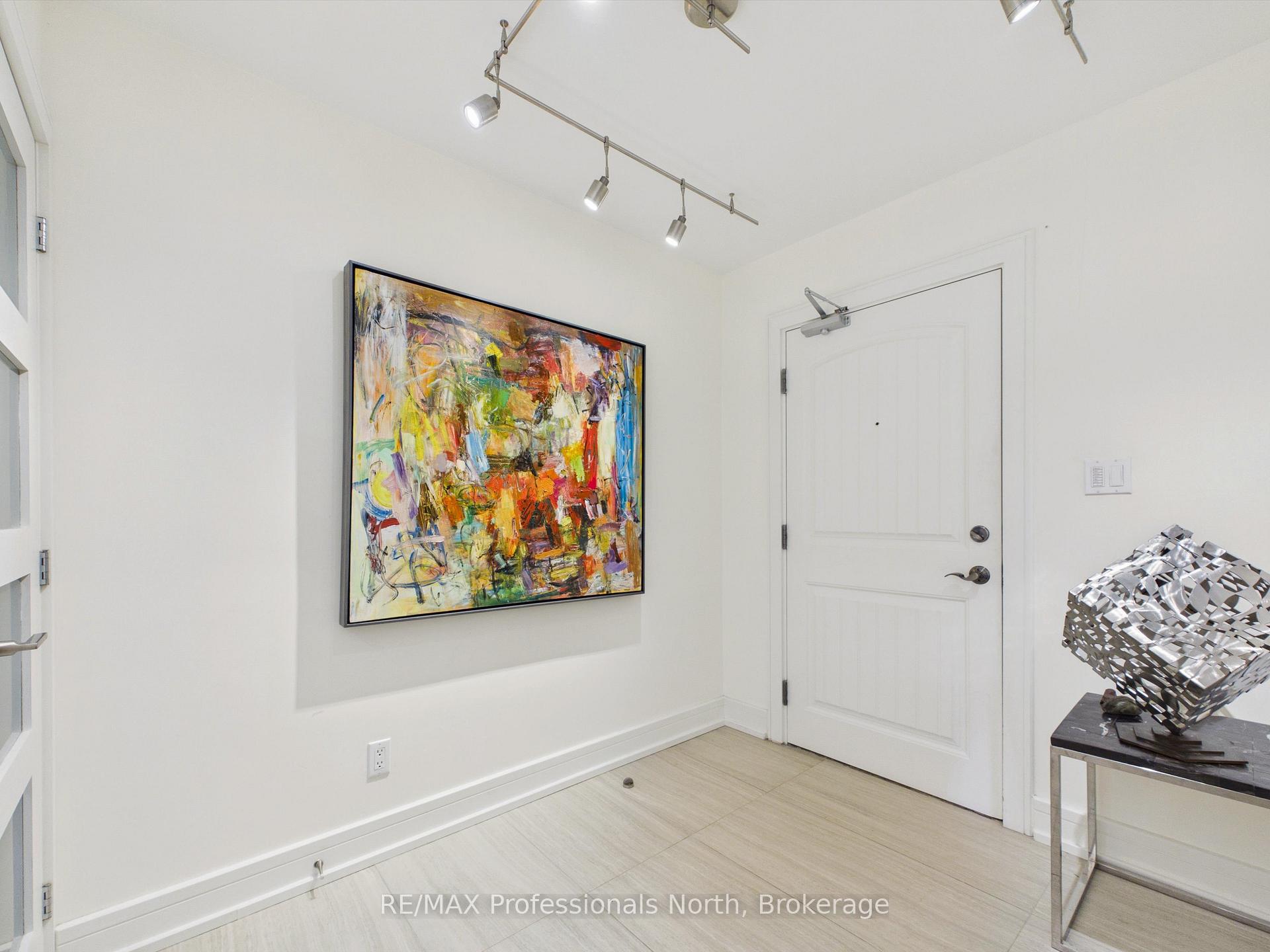 Photo 28 of Unit 405, 10A Kimberley Avenue, Bracebridge — HOMEH
