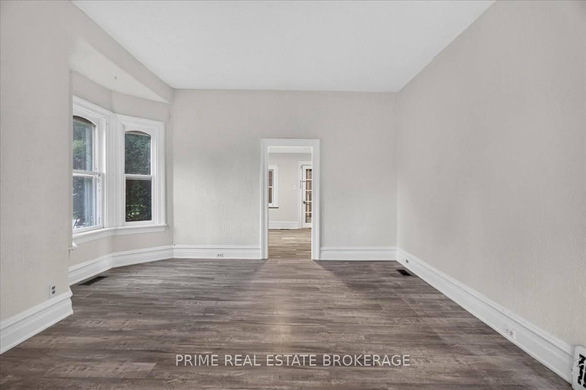 Photo 7 of 42 Bruce Street, London, South F — HOMEH