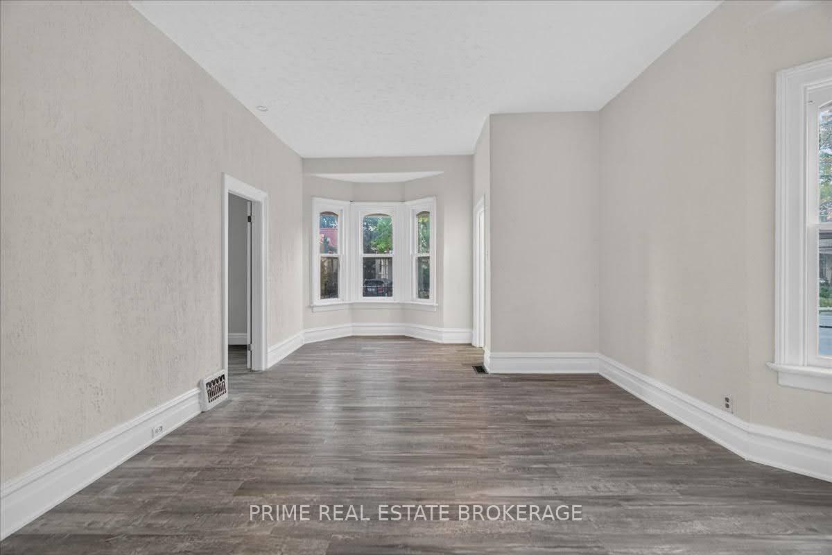 Photo 8 of 42 Bruce Street, London, South F — HOMEH