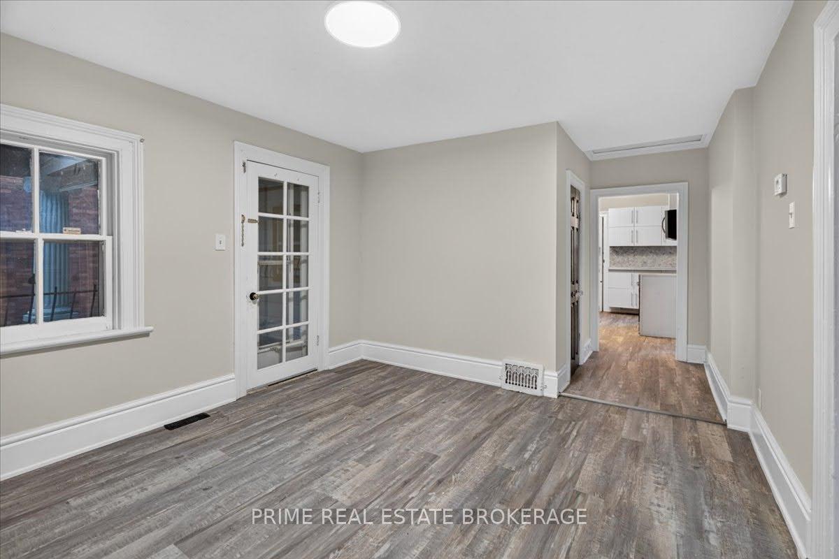 Photo 12 of 42 Bruce Street, London, South F — HOMEH