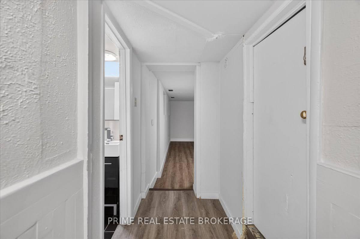 Photo 29 of 42 Bruce Street, London, South F — HOMEH