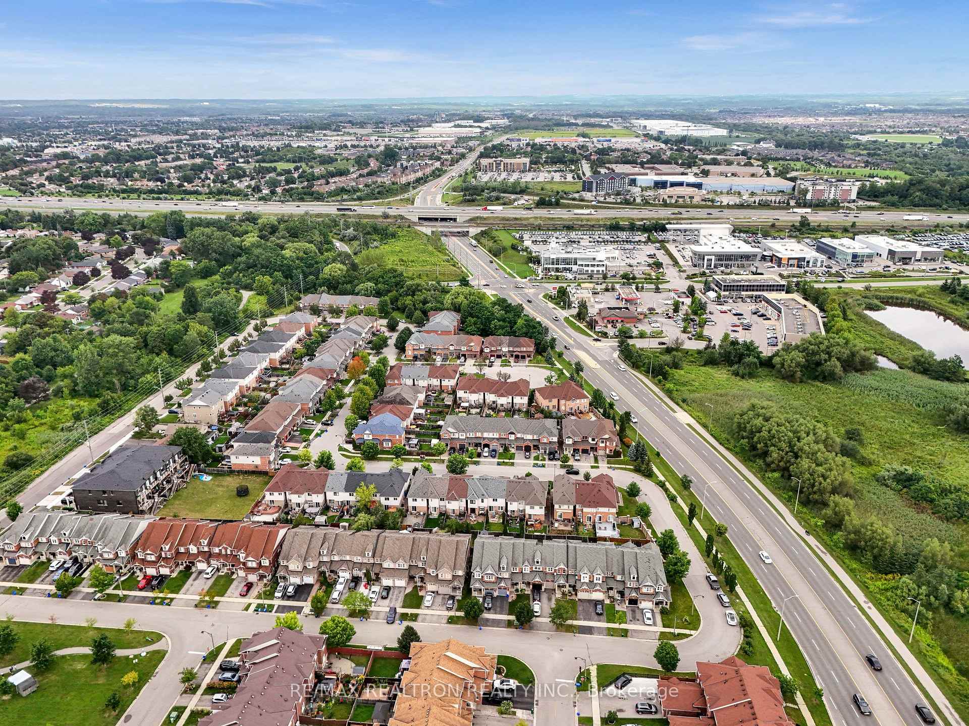 Photo 37 of 95 Beer Crescent, Ajax, South East — HOMEH