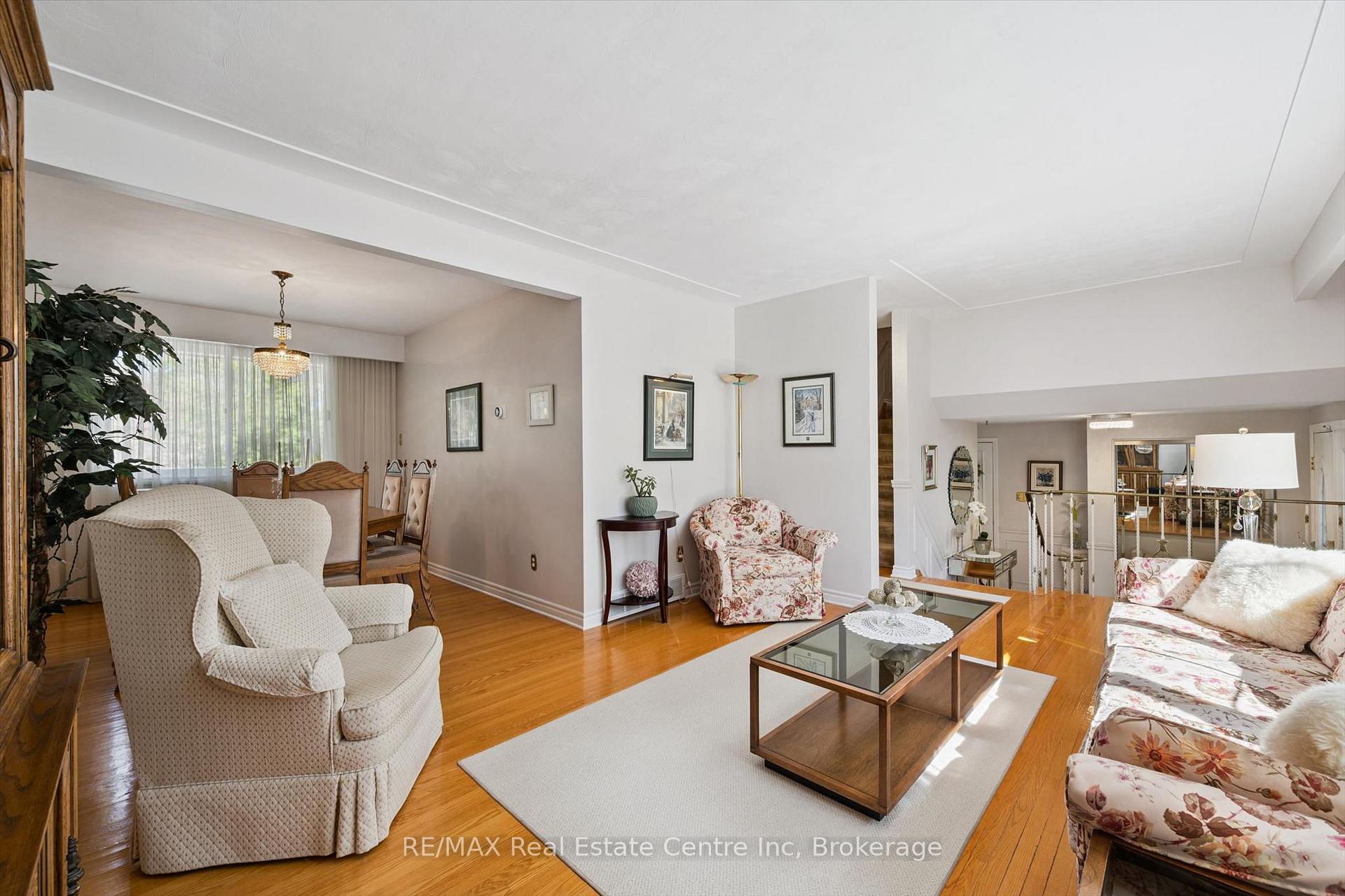 Photo 6 of 47 Lambert Crescent, Guelph, Dovercliffe Park/Old University — HOMEH