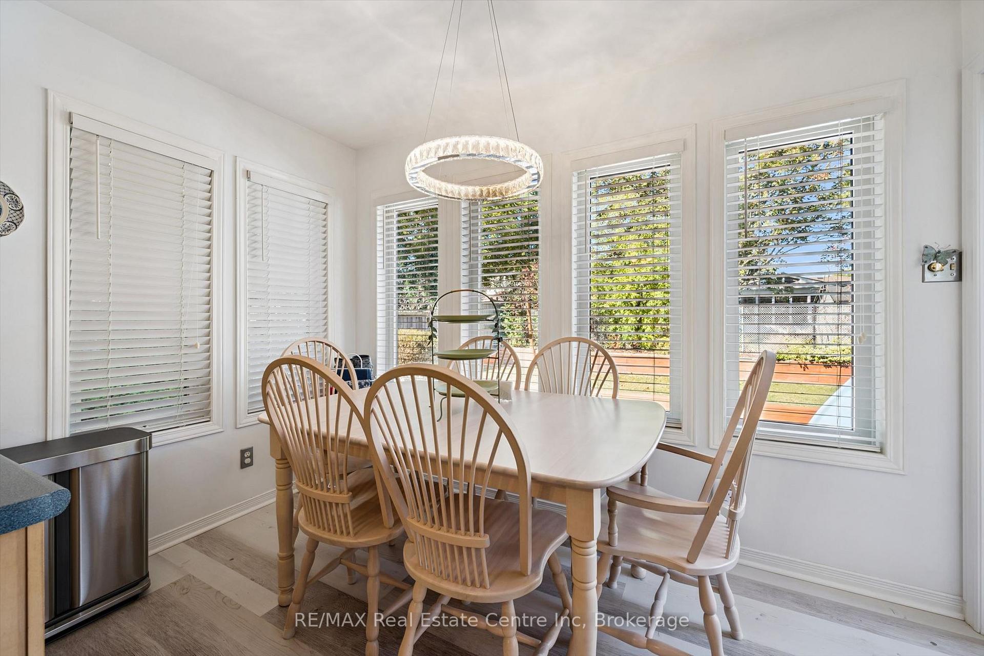 Photo 14 of 47 Lambert Crescent, Guelph, Dovercliffe Park/Old University — HOMEH
