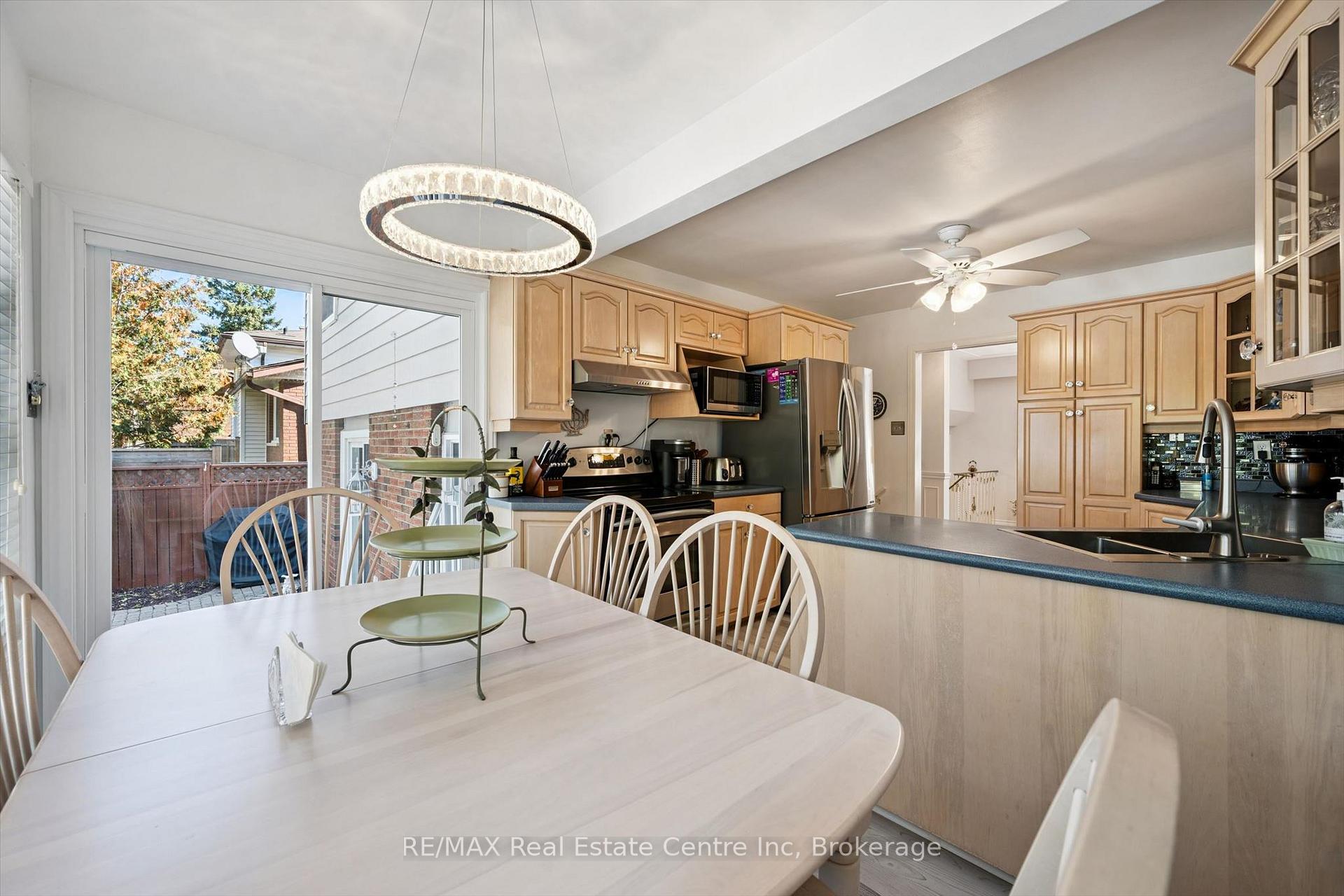 Photo 15 of 47 Lambert Crescent, Guelph, Dovercliffe Park/Old University — HOMEH