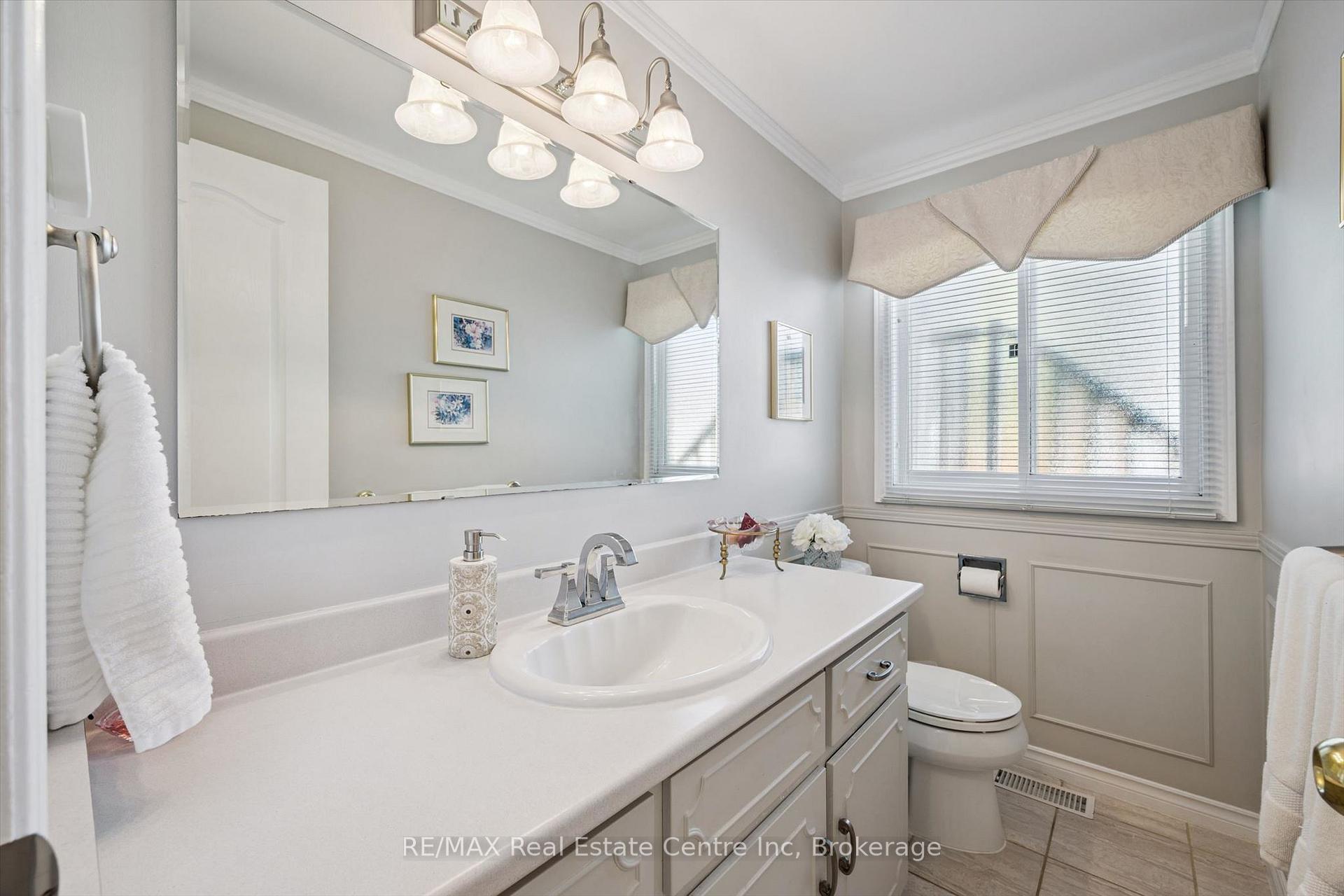 Photo 19 of 47 Lambert Crescent, Guelph, Dovercliffe Park/Old University — HOMEH
