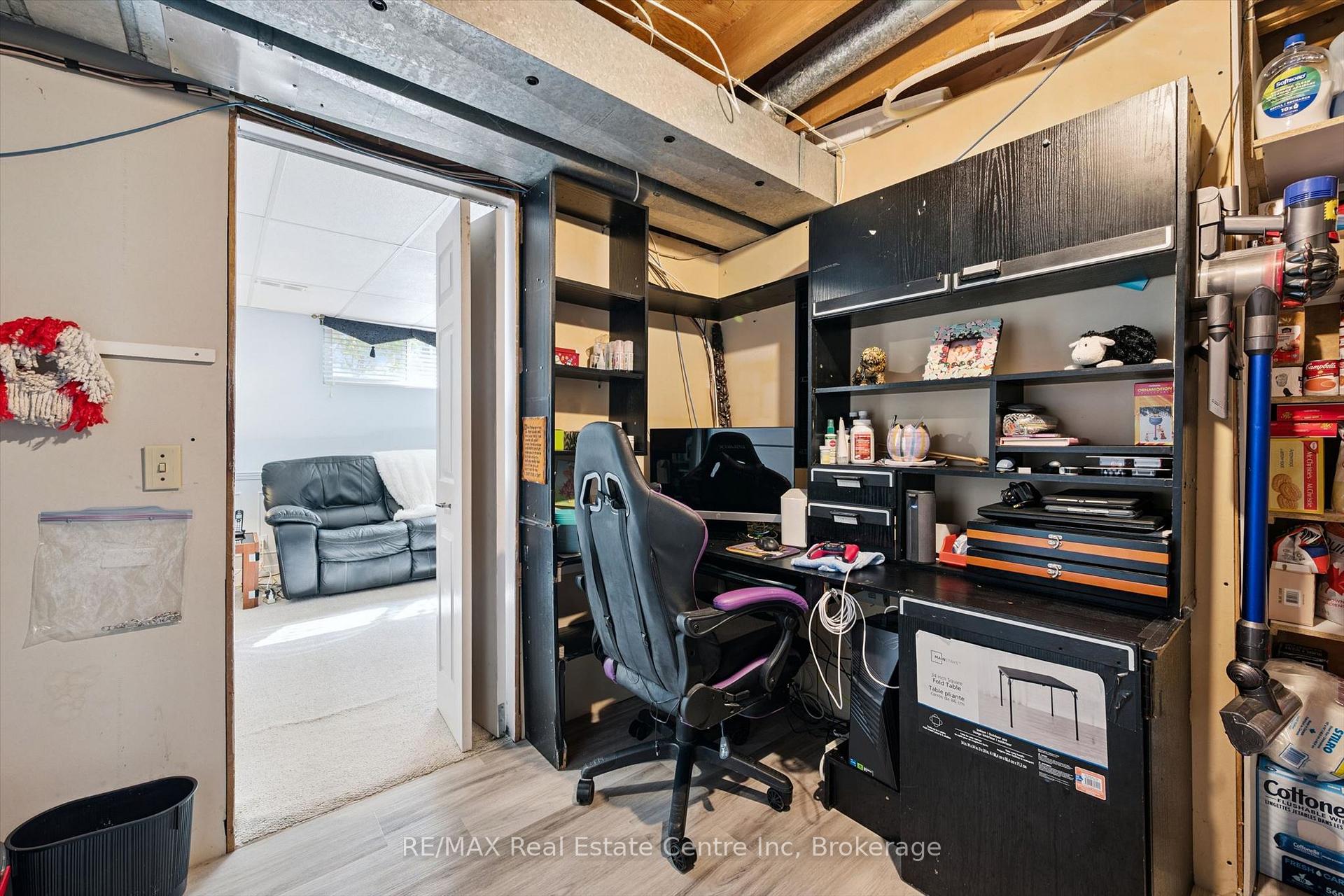 Photo 29 of 47 Lambert Crescent, Guelph, Dovercliffe Park/Old University — HOMEH