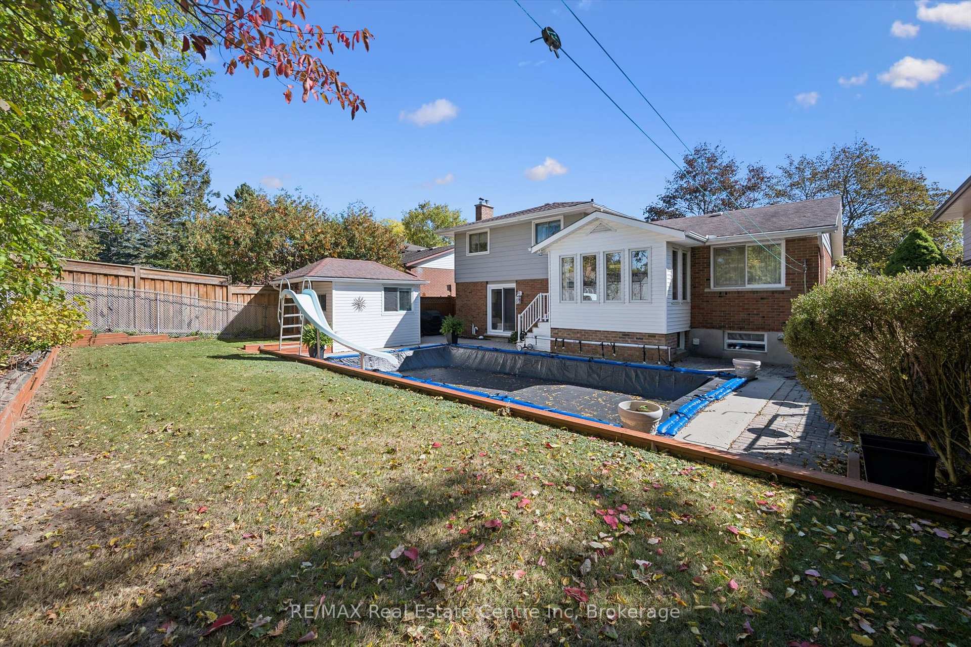 Photo 35 of 47 Lambert Crescent, Guelph, Dovercliffe Park/Old University — HOMEH