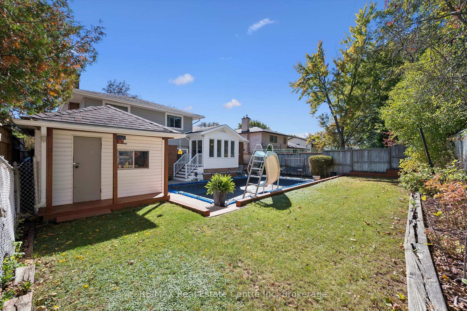 Photo 36 of 47 Lambert Crescent, Guelph, Dovercliffe Park/Old University — HOMEH