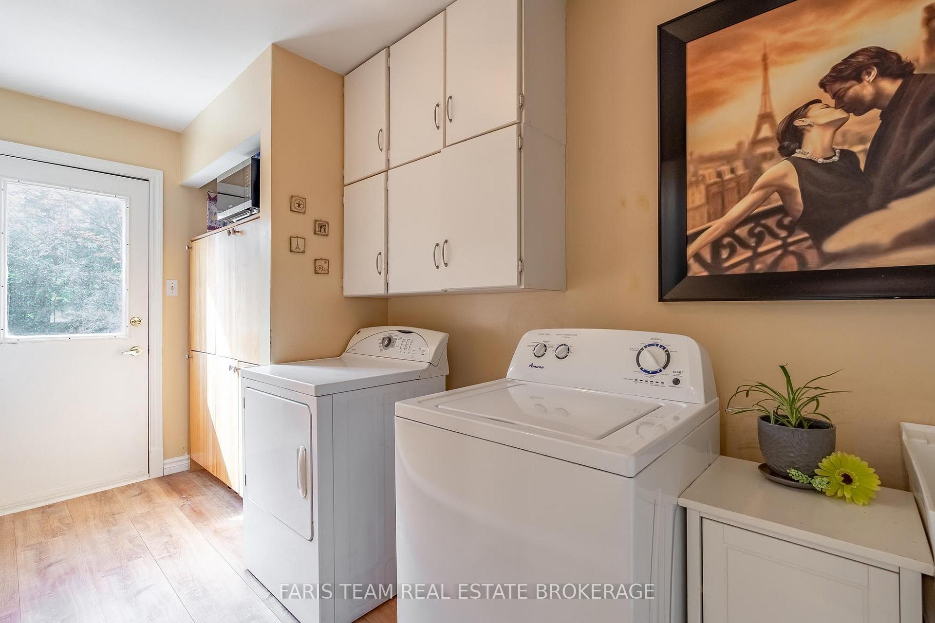 Photo 13 of 12 Valley View Drive, Springwater, Rural Springwater — HOMEH