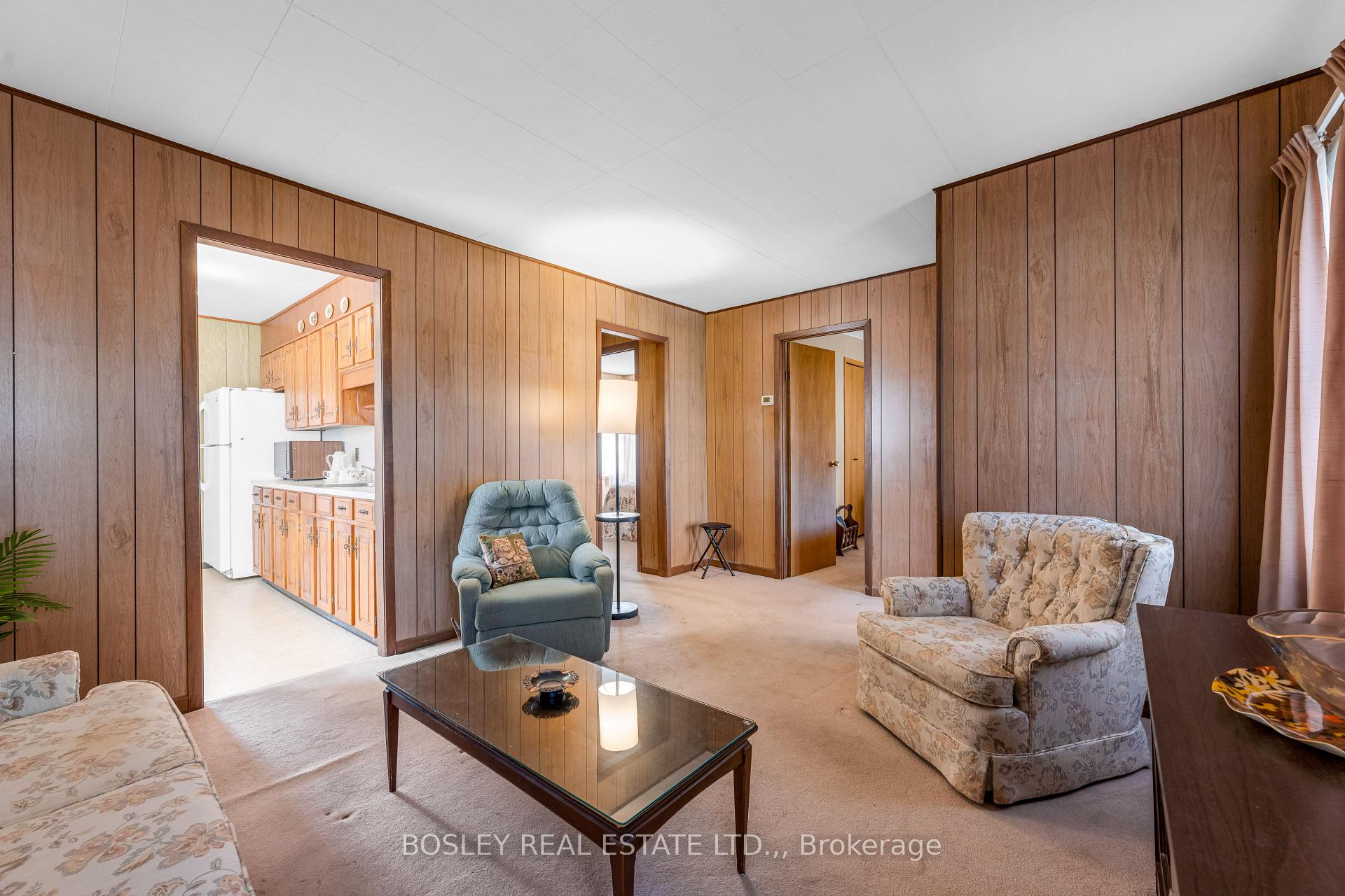 Photo 5 of 13 Hilda Street, St. Catharines, Western Hill — HOMEH