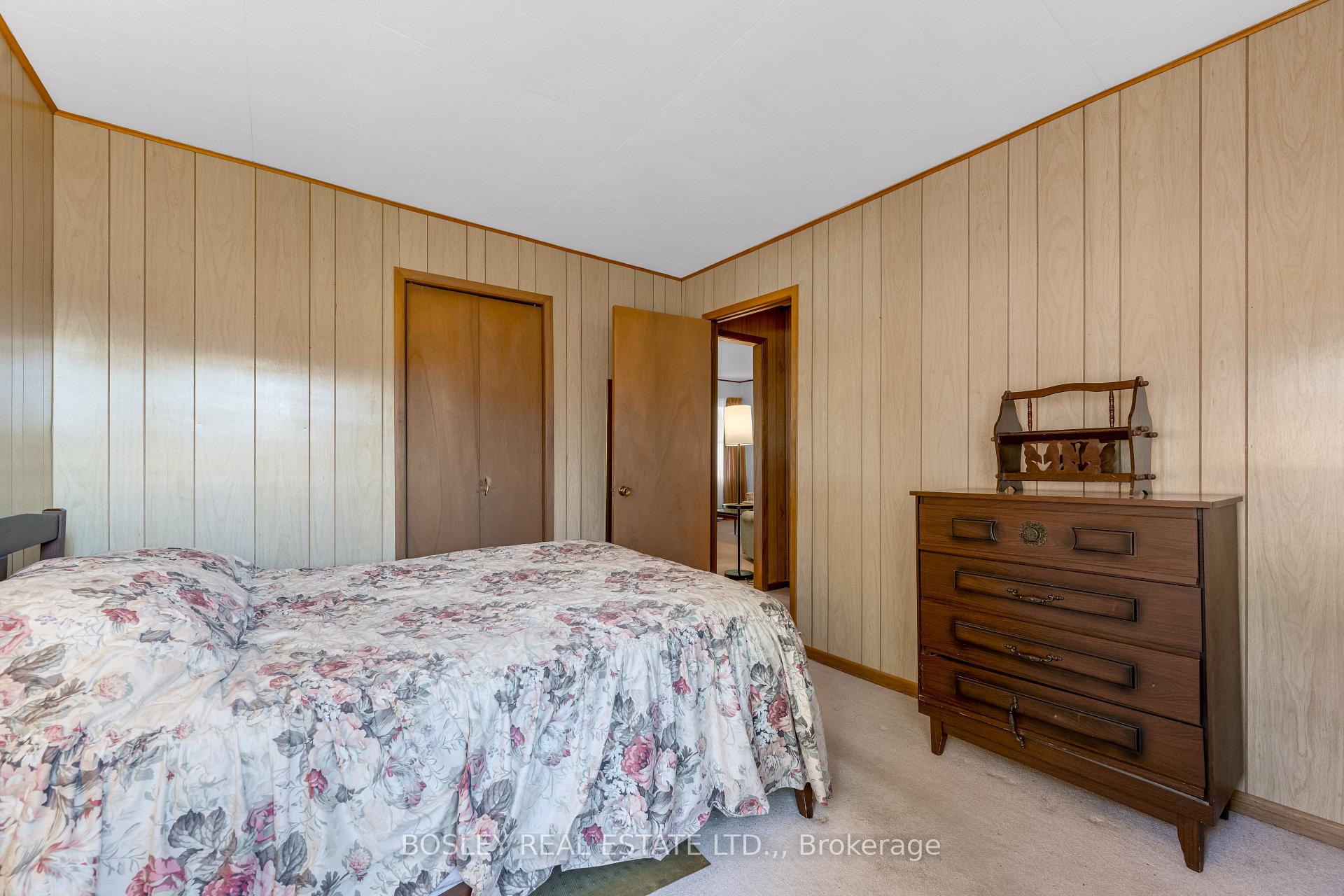 Photo 10 of 13 Hilda Street, St. Catharines, Western Hill — HOMEH