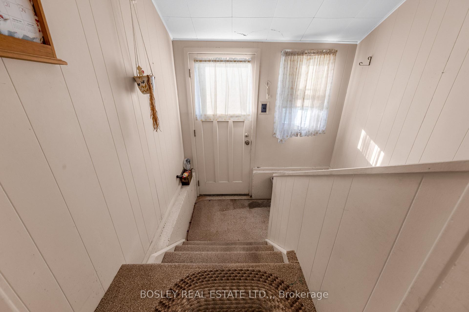 Photo 17 of 13 Hilda Street, St. Catharines, Western Hill — HOMEH