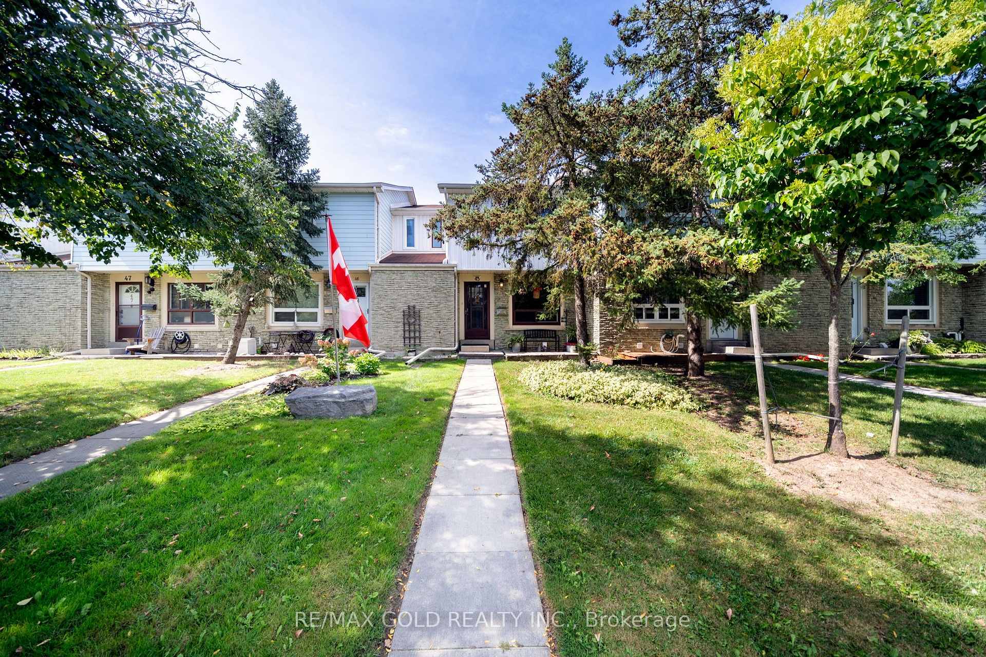 Photo 2 of Unit 45, 6540 Falconer Drive, Mississauga, Streetsville — HOMEH