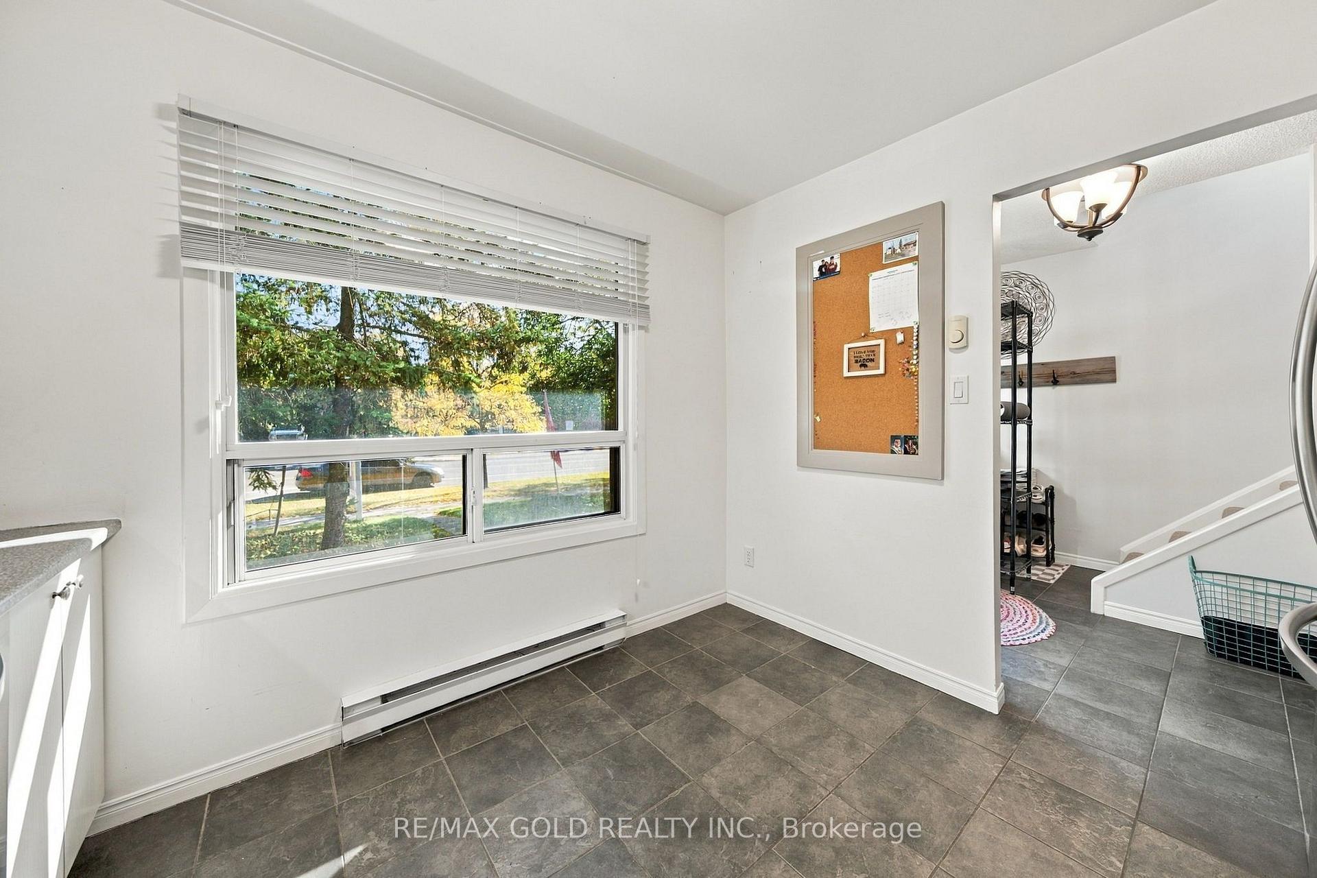 Photo 7 of Unit 45, 6540 Falconer Drive, Mississauga, Streetsville — HOMEH