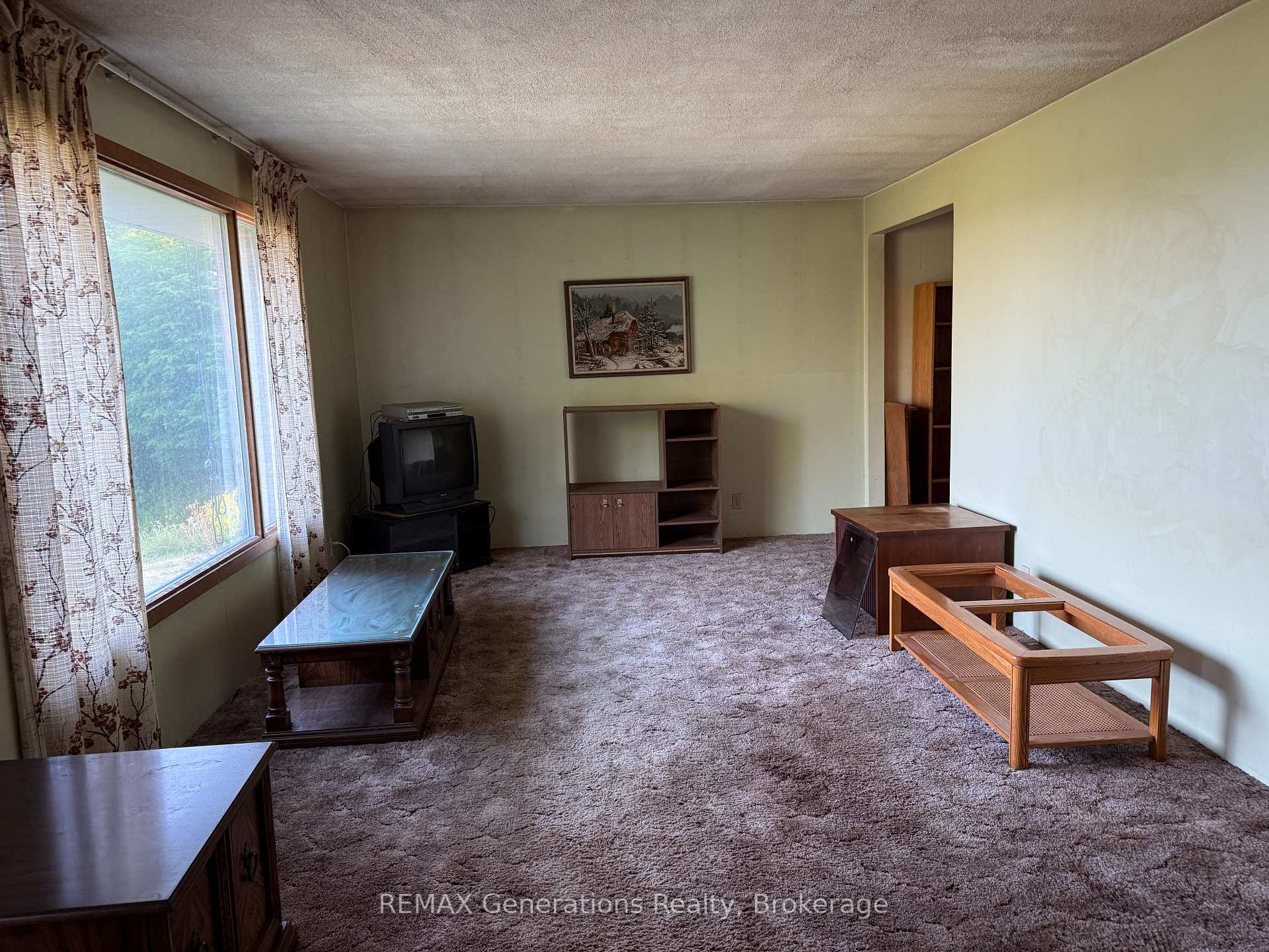 Photo 3 of 6071 Hwy 61, Neebing, Crooks — HOMEH