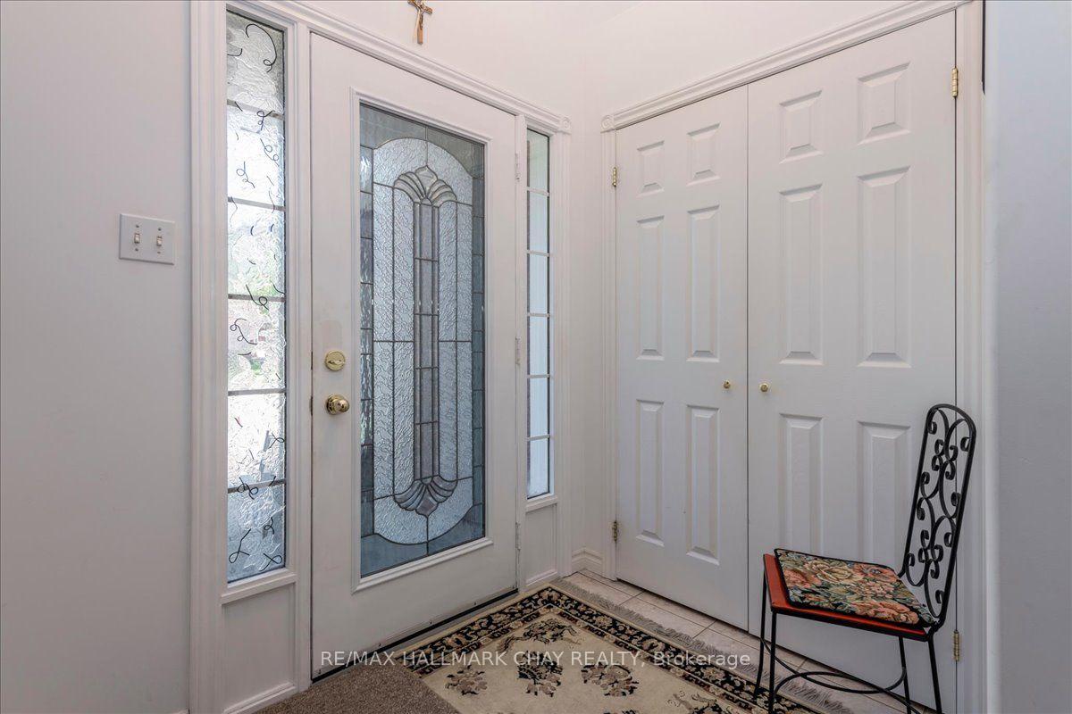 Photo 3 of 245 Pringle Drive, Barrie, Edgehill Drive — HOMEH