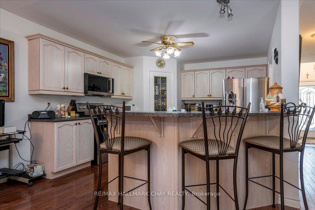 Photo 6 of 245 Pringle Drive, Barrie, Edgehill Drive — HOMEH