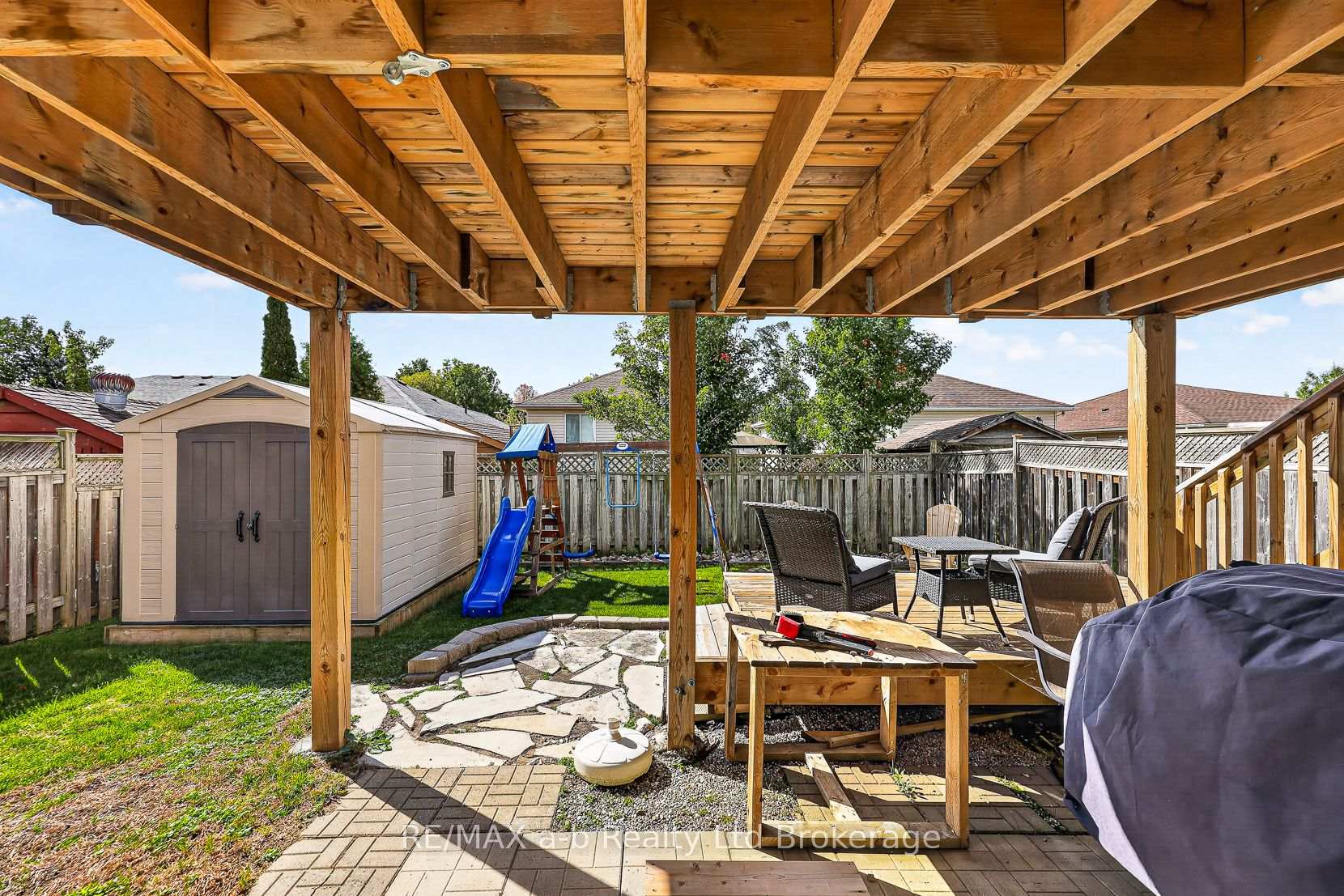 Photo 13 of 17 Rossiter Road, Ingersoll, Ingersoll - South — HOMEH