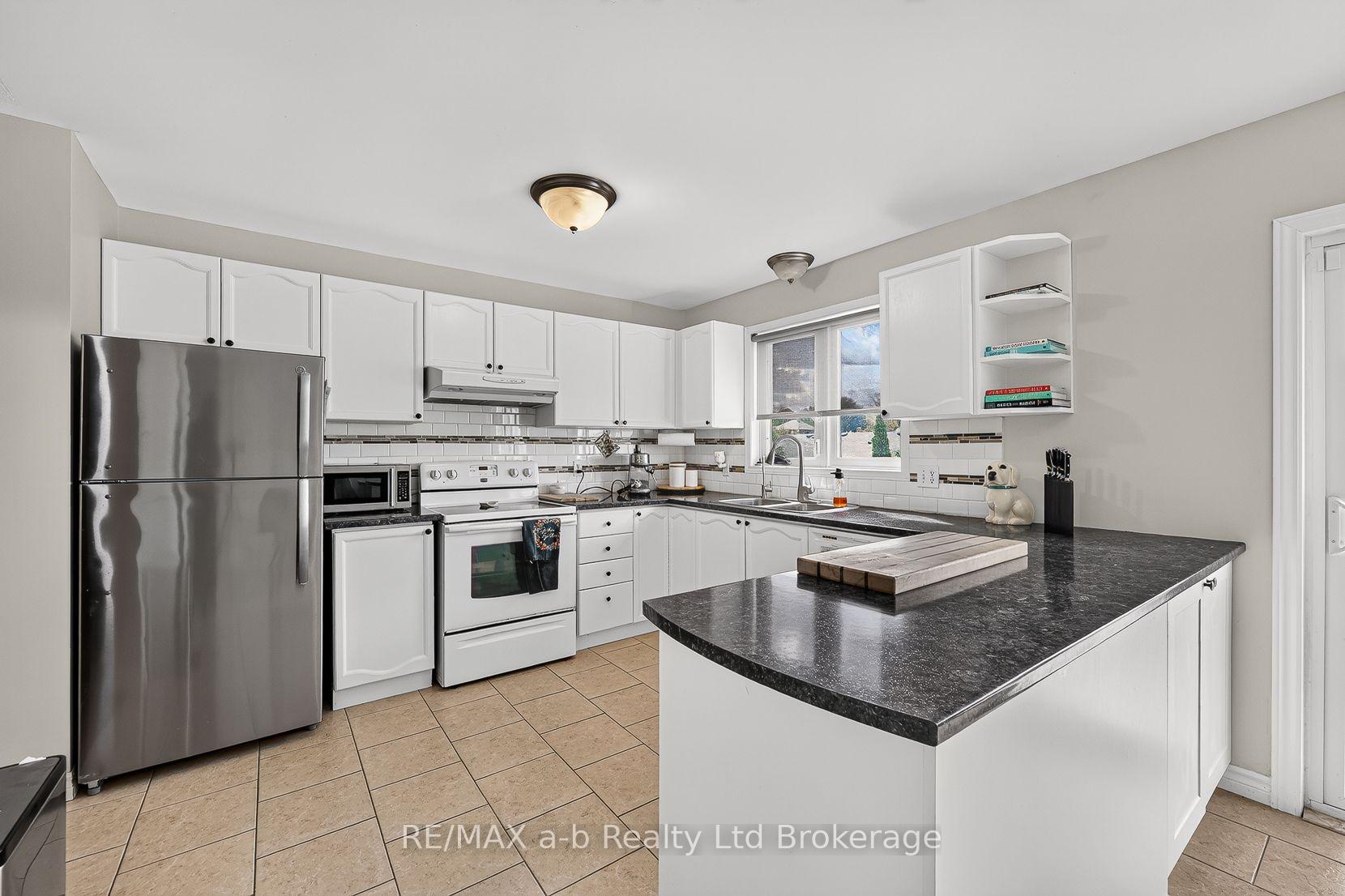 Photo 23 of 17 Rossiter Road, Ingersoll, Ingersoll - South — HOMEH