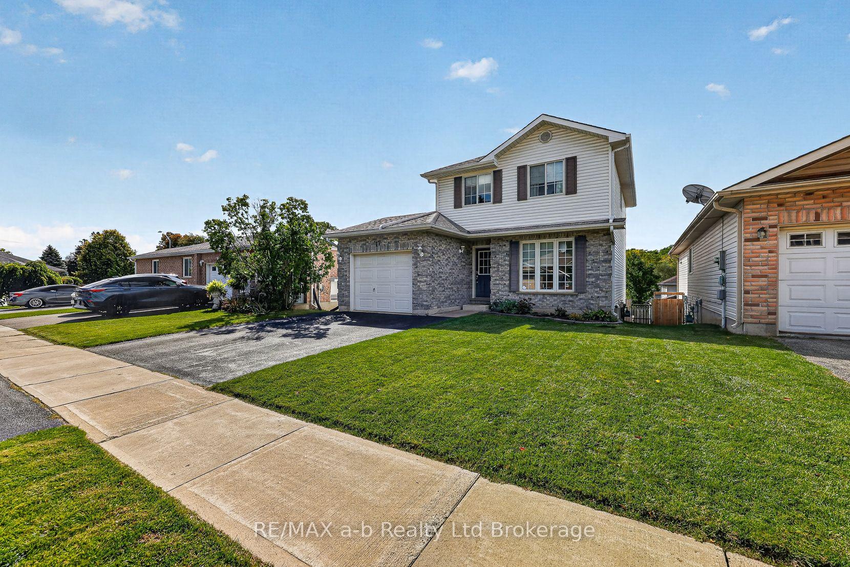 Photo 41 of 17 Rossiter Road, Ingersoll, Ingersoll - South — HOMEH