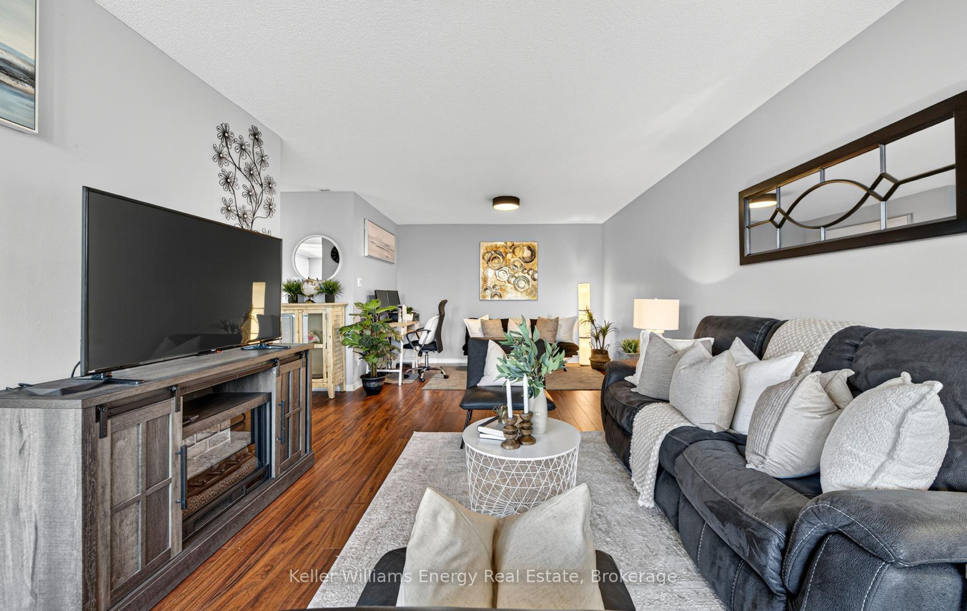 Photo 14 of Unit 308, 360 Watson Street W, Whitby, Port Whitby — HOMEH