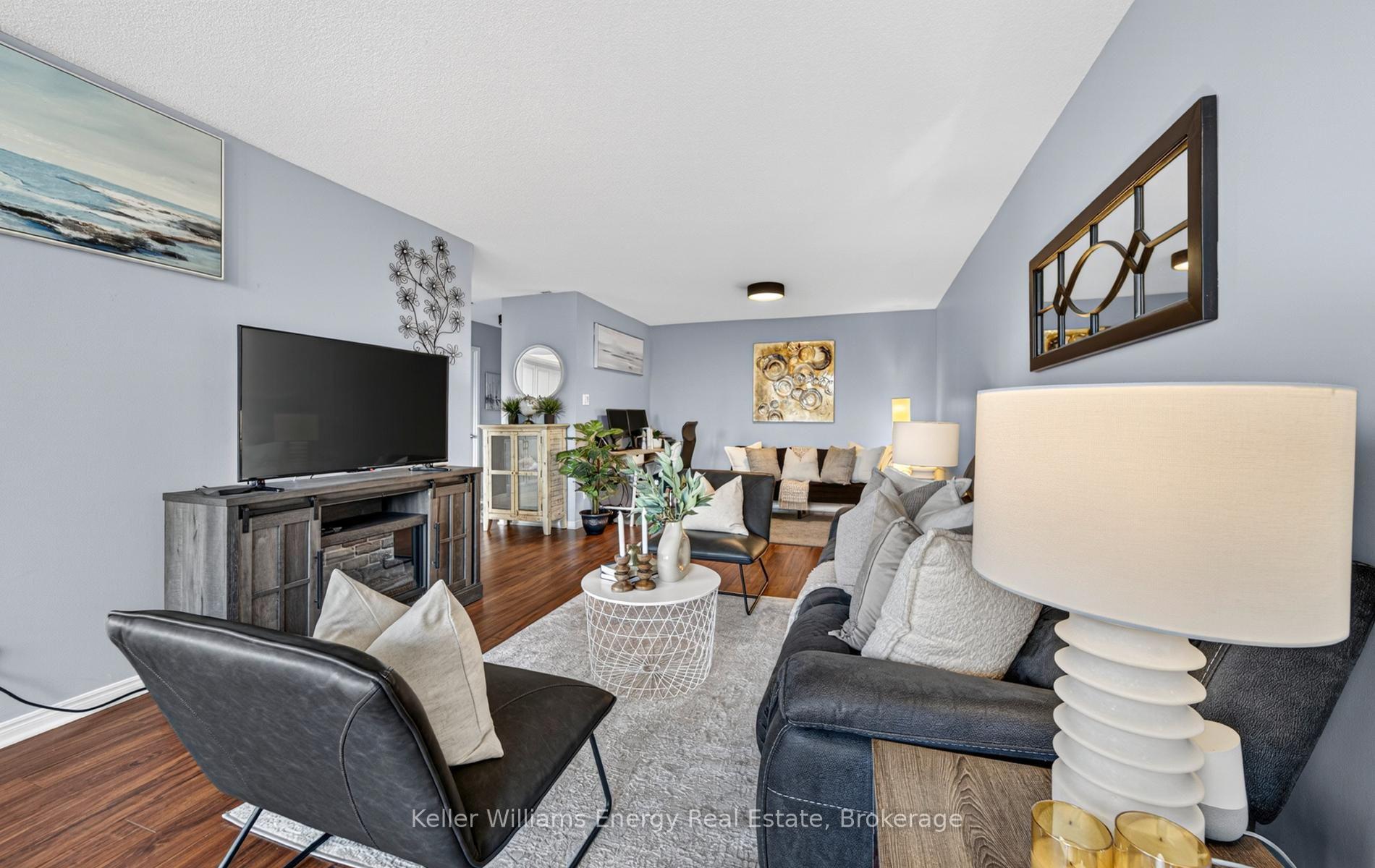 Photo 15 of Unit 308, 360 Watson Street W, Whitby, Port Whitby — HOMEH