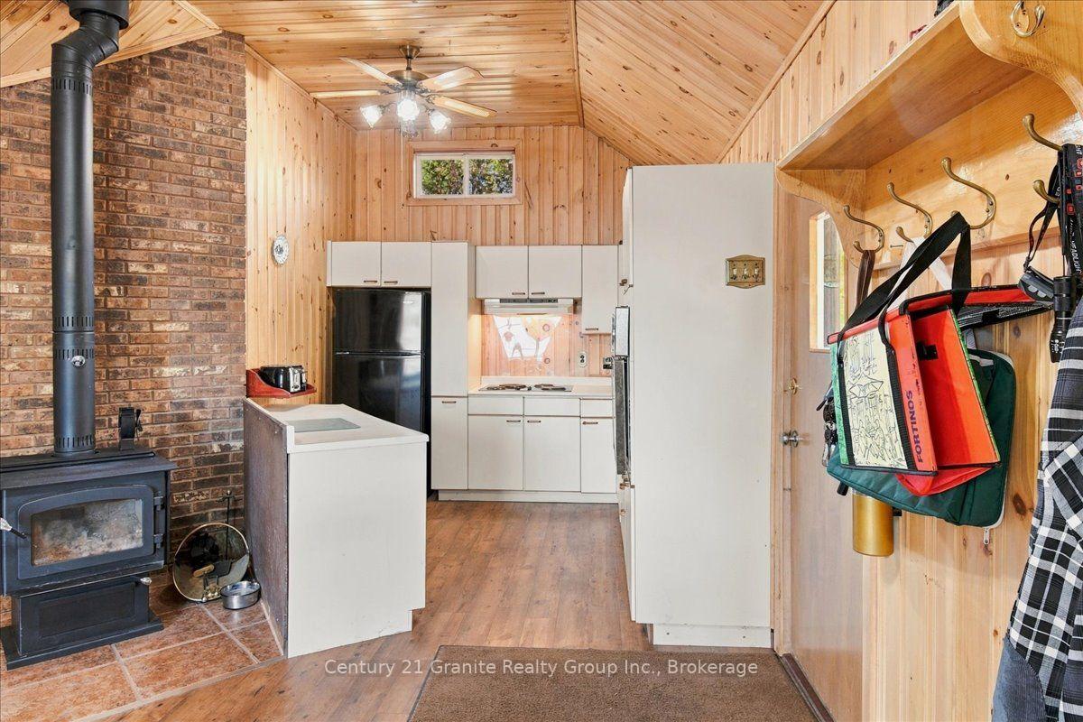 Photo 5 of 354 Forestview Road N, Hastings Highlands, Herschel Ward — HOMEH