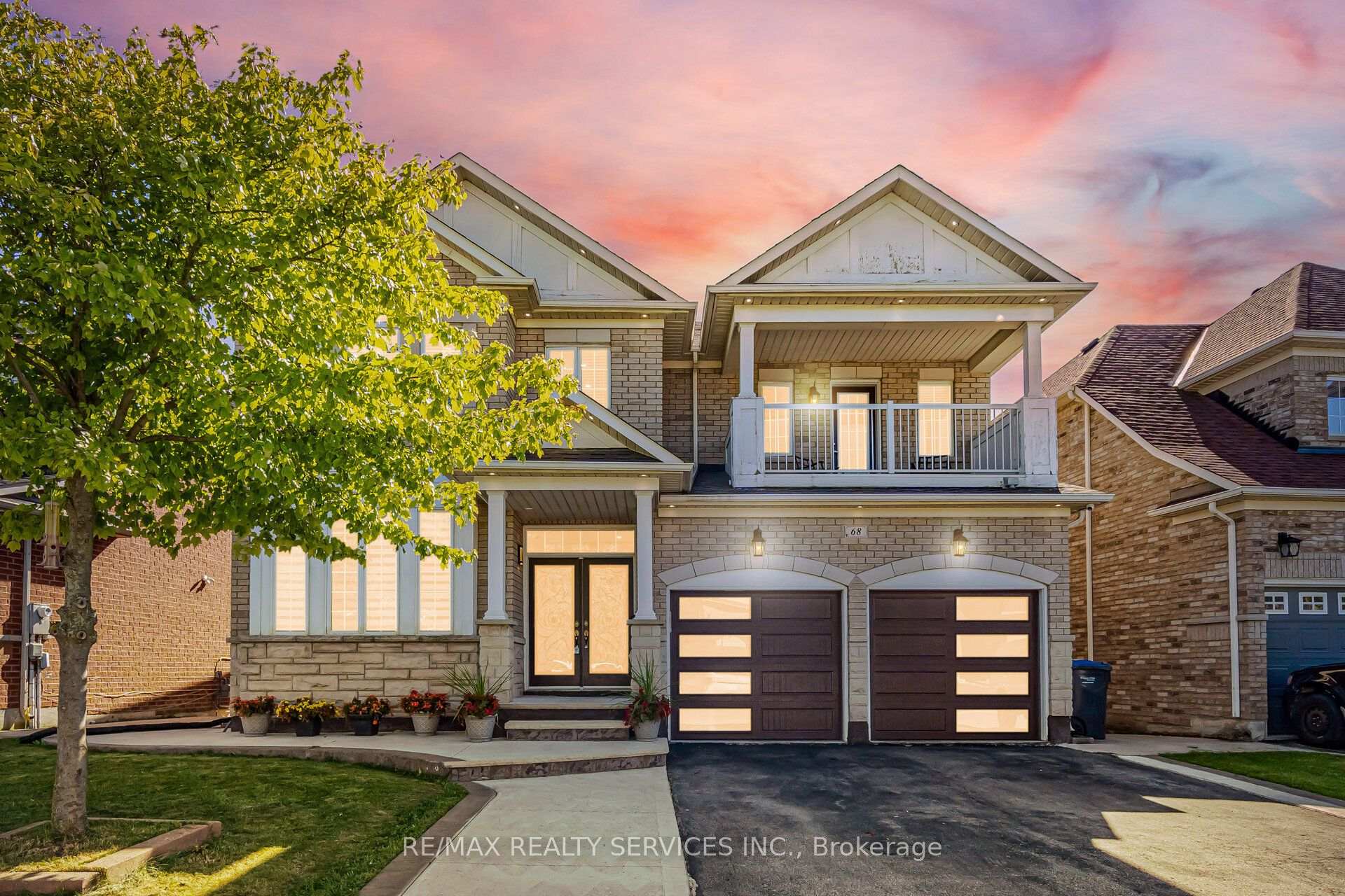 Photo 2 of 68 Southlake Boulevard, Brampton, Madoc — HOMEH