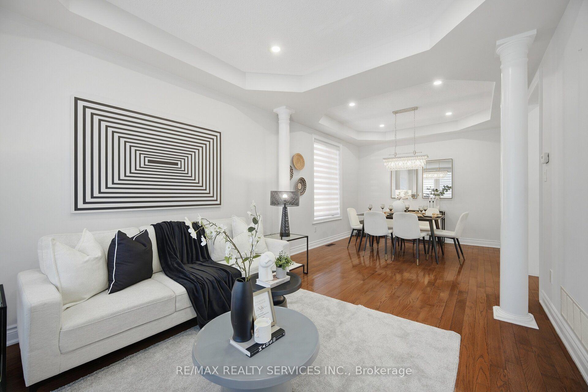 Photo 8 of 68 Southlake Boulevard, Brampton, Madoc — HOMEH