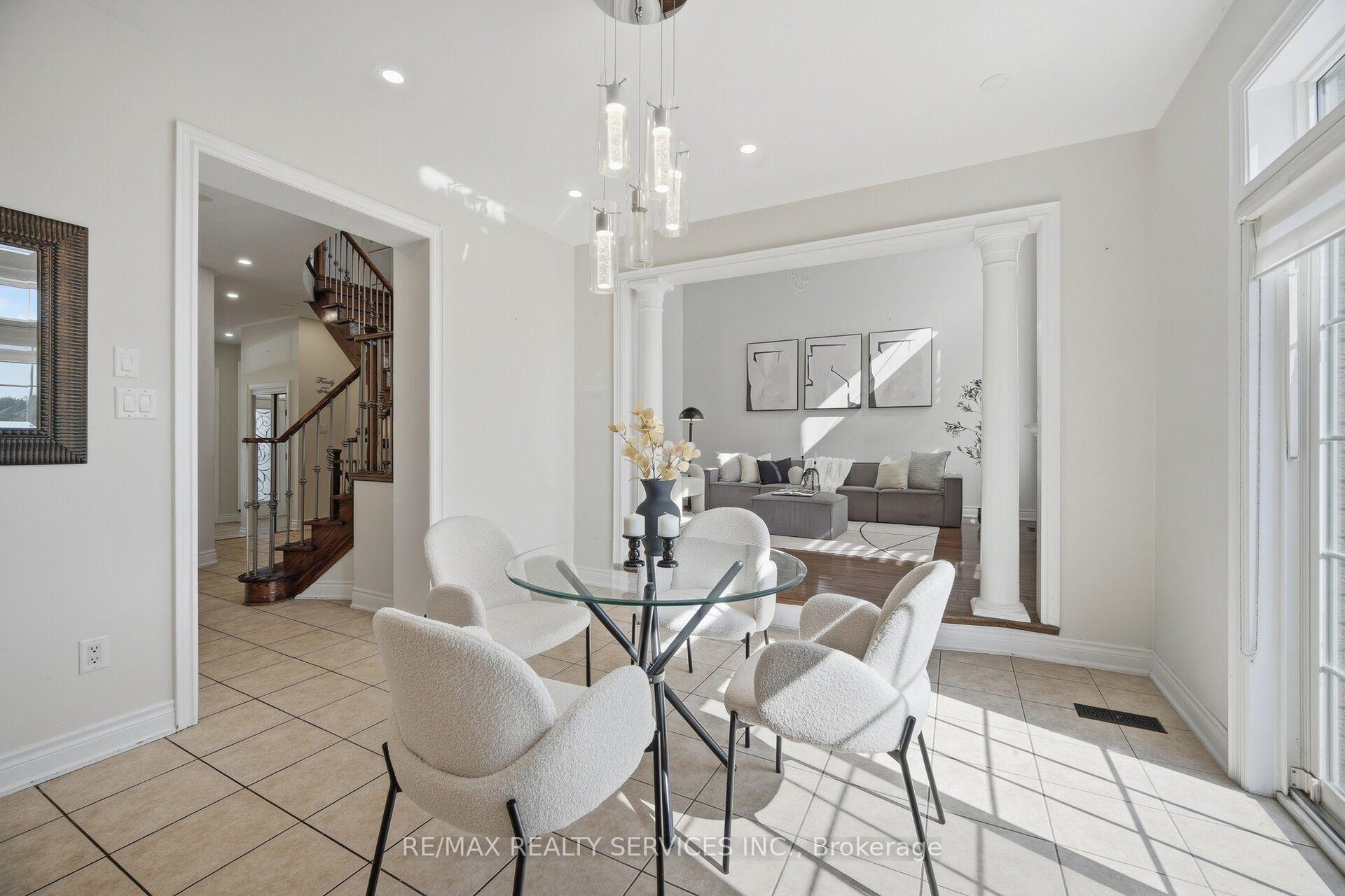 Photo 16 of 68 Southlake Boulevard, Brampton, Madoc — HOMEH