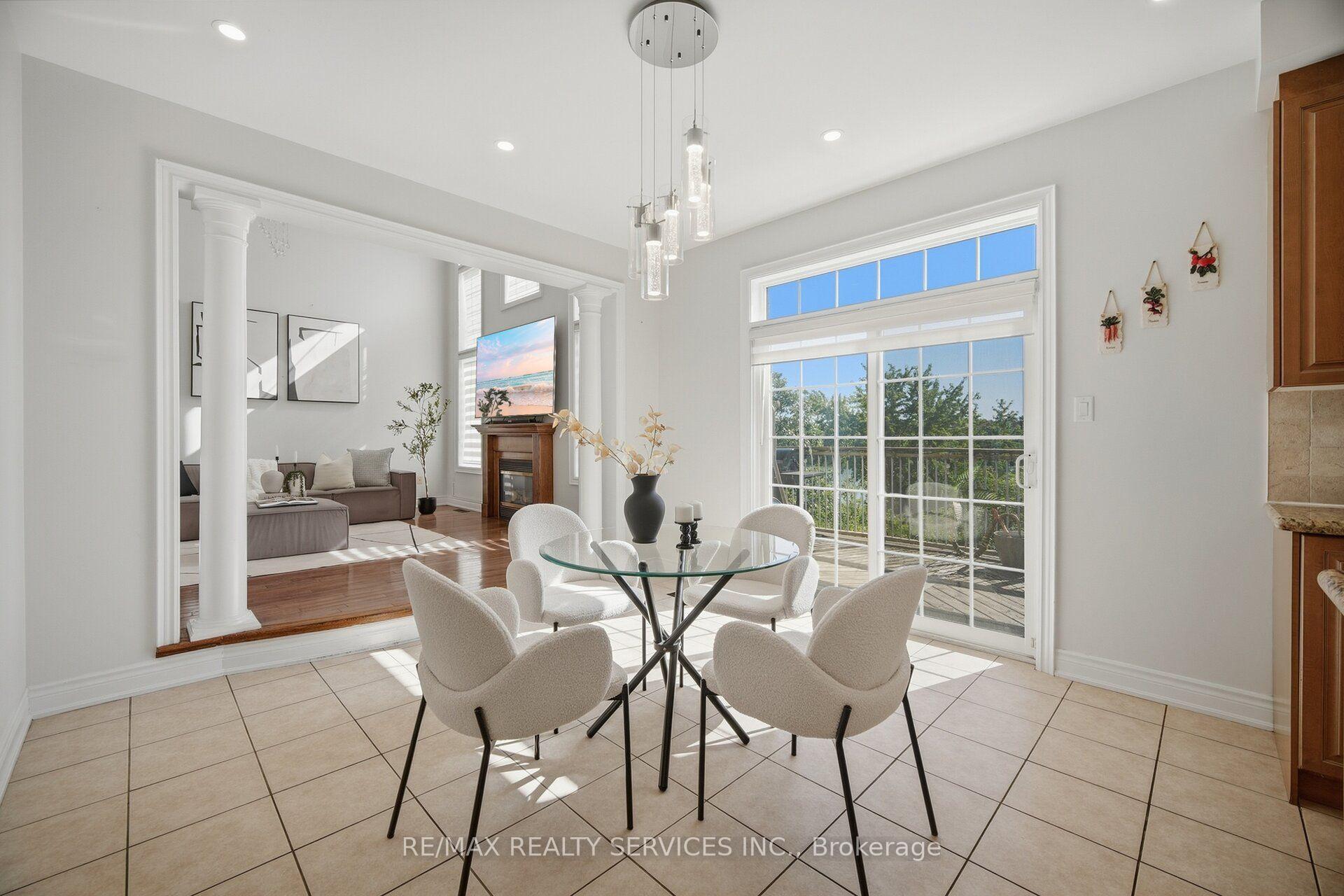 Photo 17 of 68 Southlake Boulevard, Brampton, Madoc — HOMEH