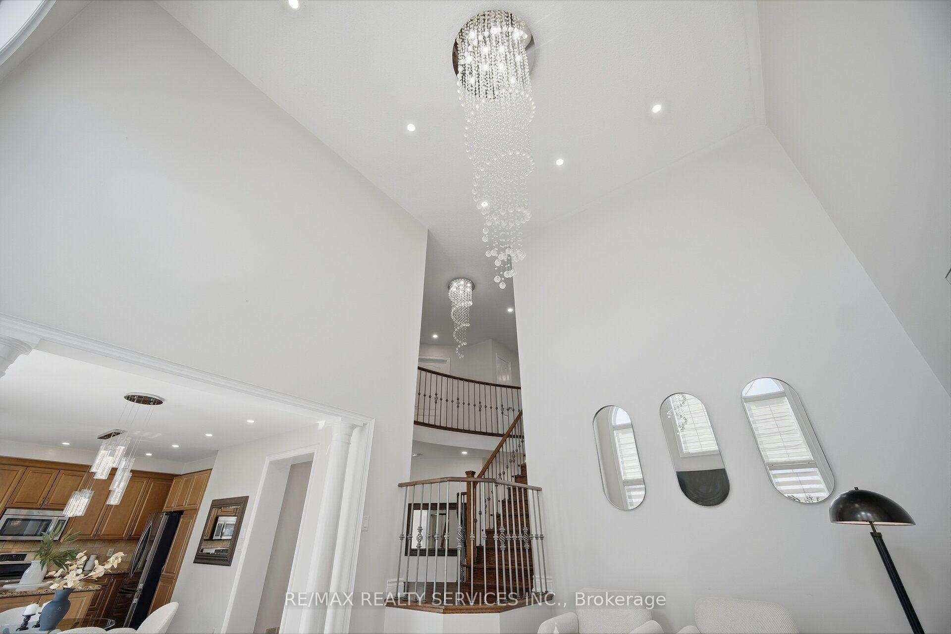 Photo 20 of 68 Southlake Boulevard, Brampton, Madoc — HOMEH