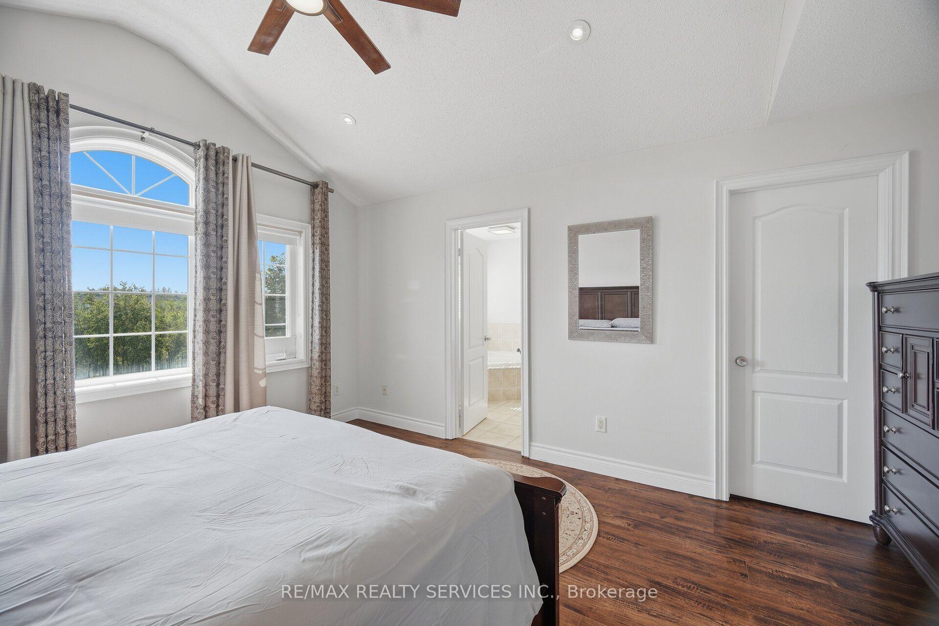 Photo 28 of 68 Southlake Boulevard, Brampton, Madoc — HOMEH