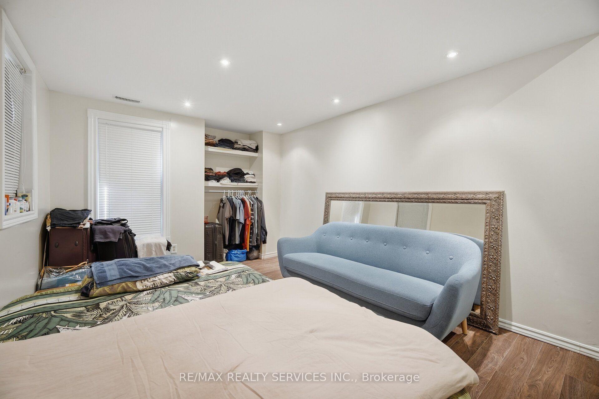 Photo 44 of 68 Southlake Boulevard, Brampton, Madoc — HOMEH