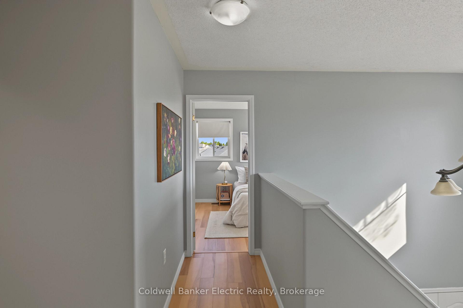 Photo 18 of 2334 Marsdale Drive, Peterborough, Ashburnham Ward 4 — HOMEH