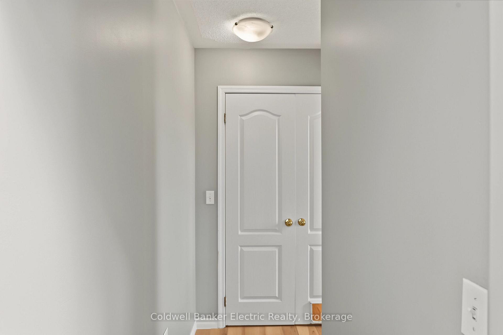 Photo 40 of 2334 Marsdale Drive, Peterborough, Ashburnham Ward 4 — HOMEH