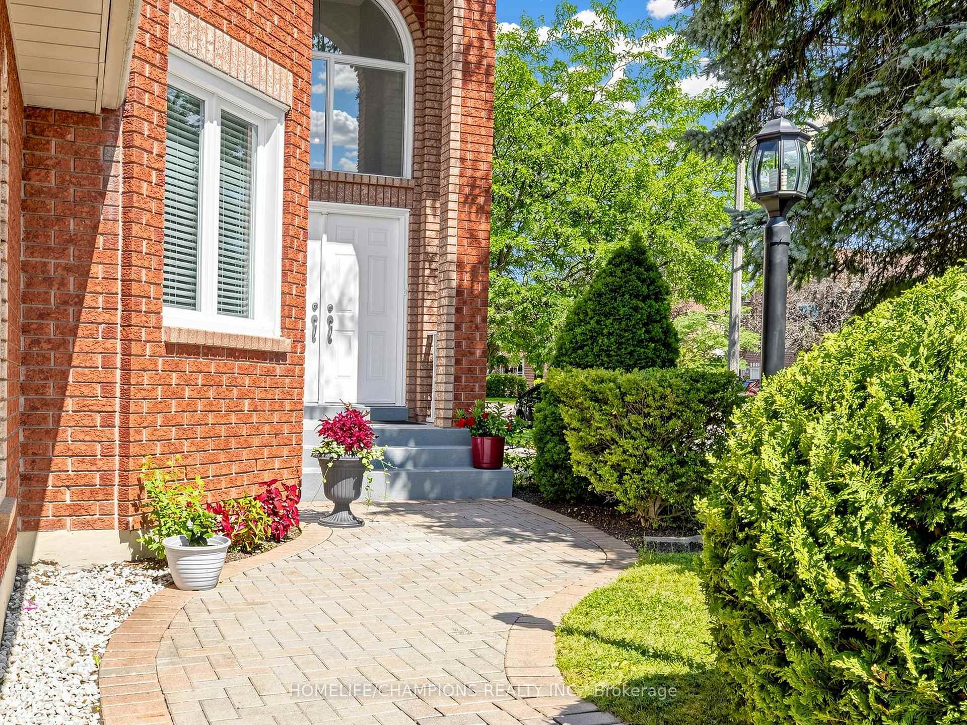 Photo 4 of 1622 Sandhurst Crescent, Pickering, Highbush — HOMEH
