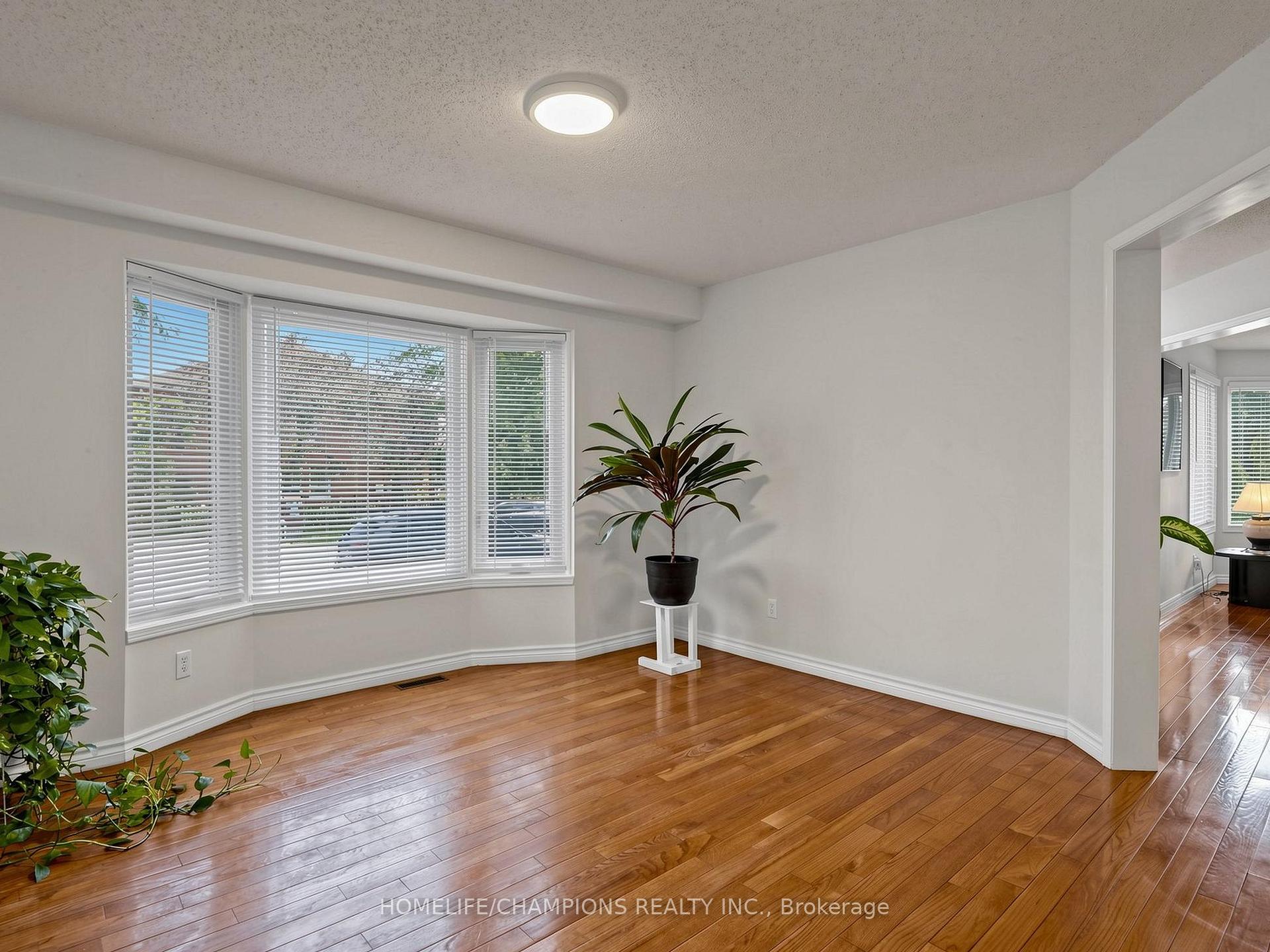 Photo 14 of 1622 Sandhurst Crescent, Pickering, Highbush — HOMEH