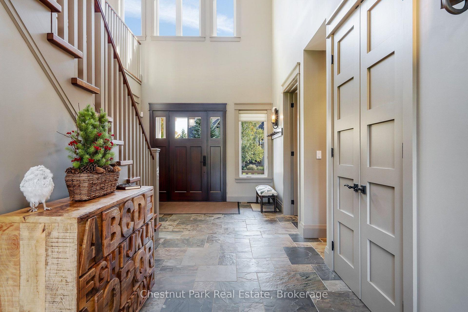 Photo 5 of 124 Snowbridge Way, Blue Mountains — HOMEH